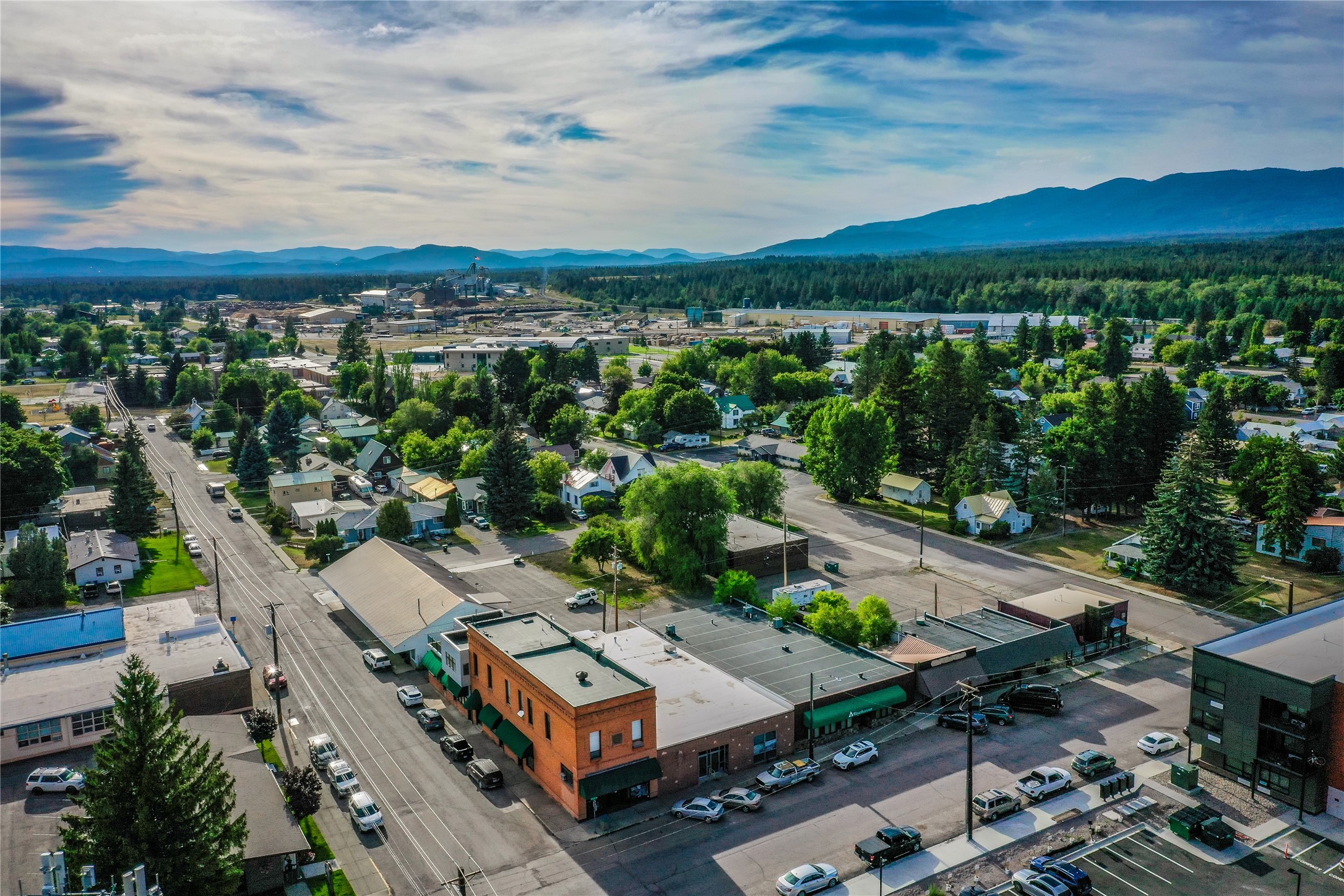 107 6th Street W Unit: 4