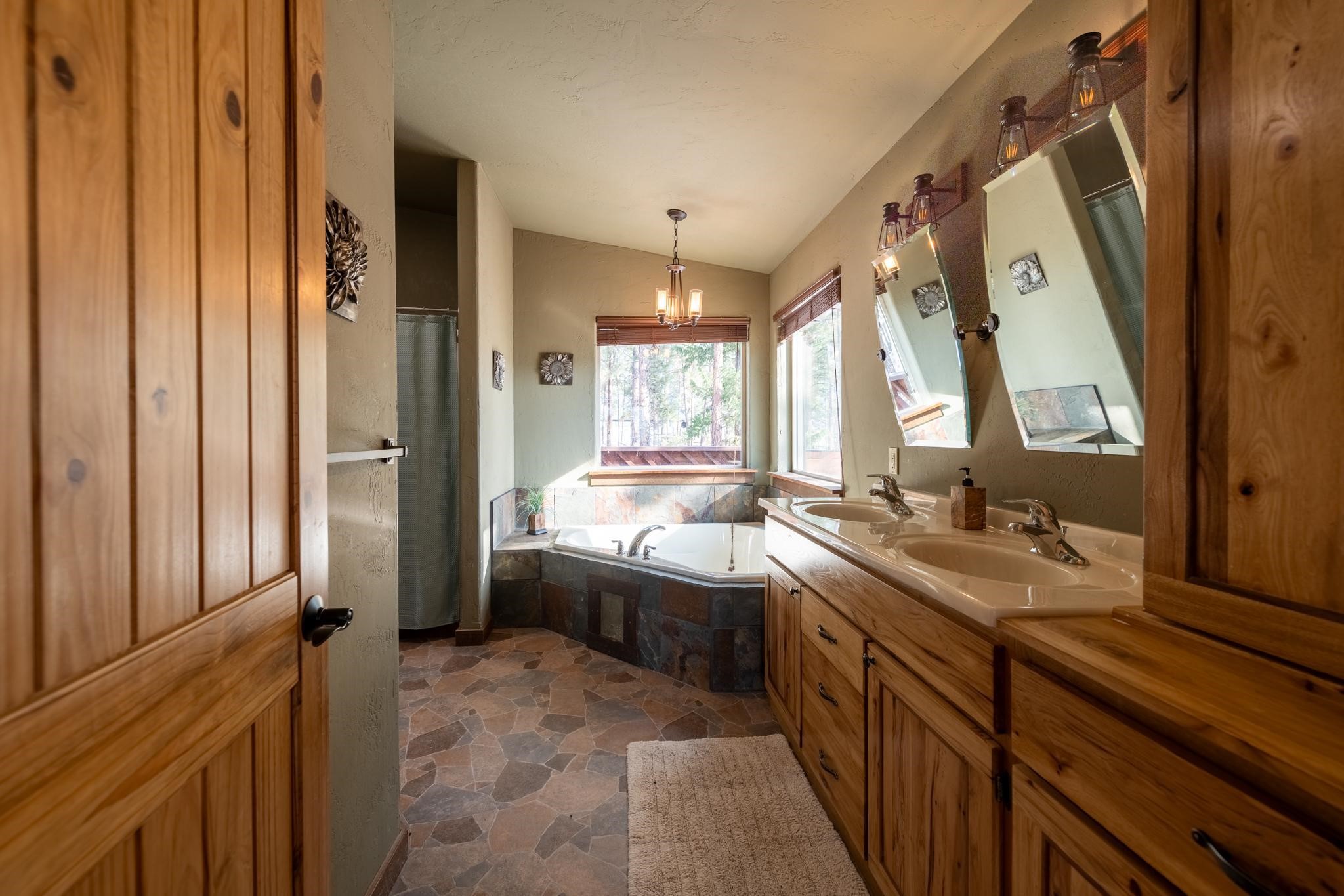 101 Delta View Drive