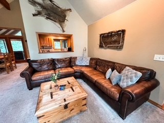 175 & 185 Sapphire Court