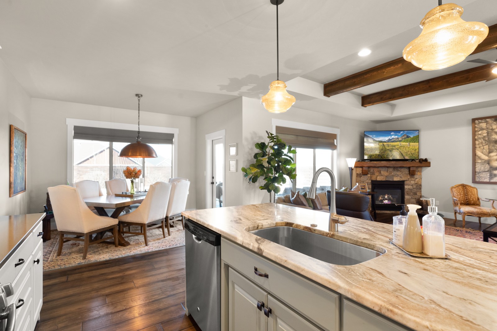 135 E Swift Creek Way