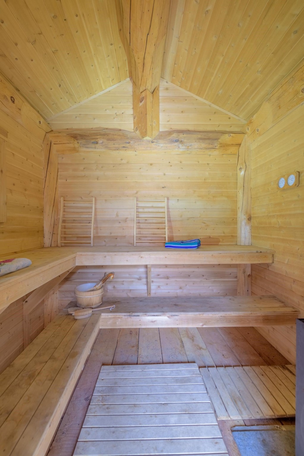 200 Cliff Creek Road