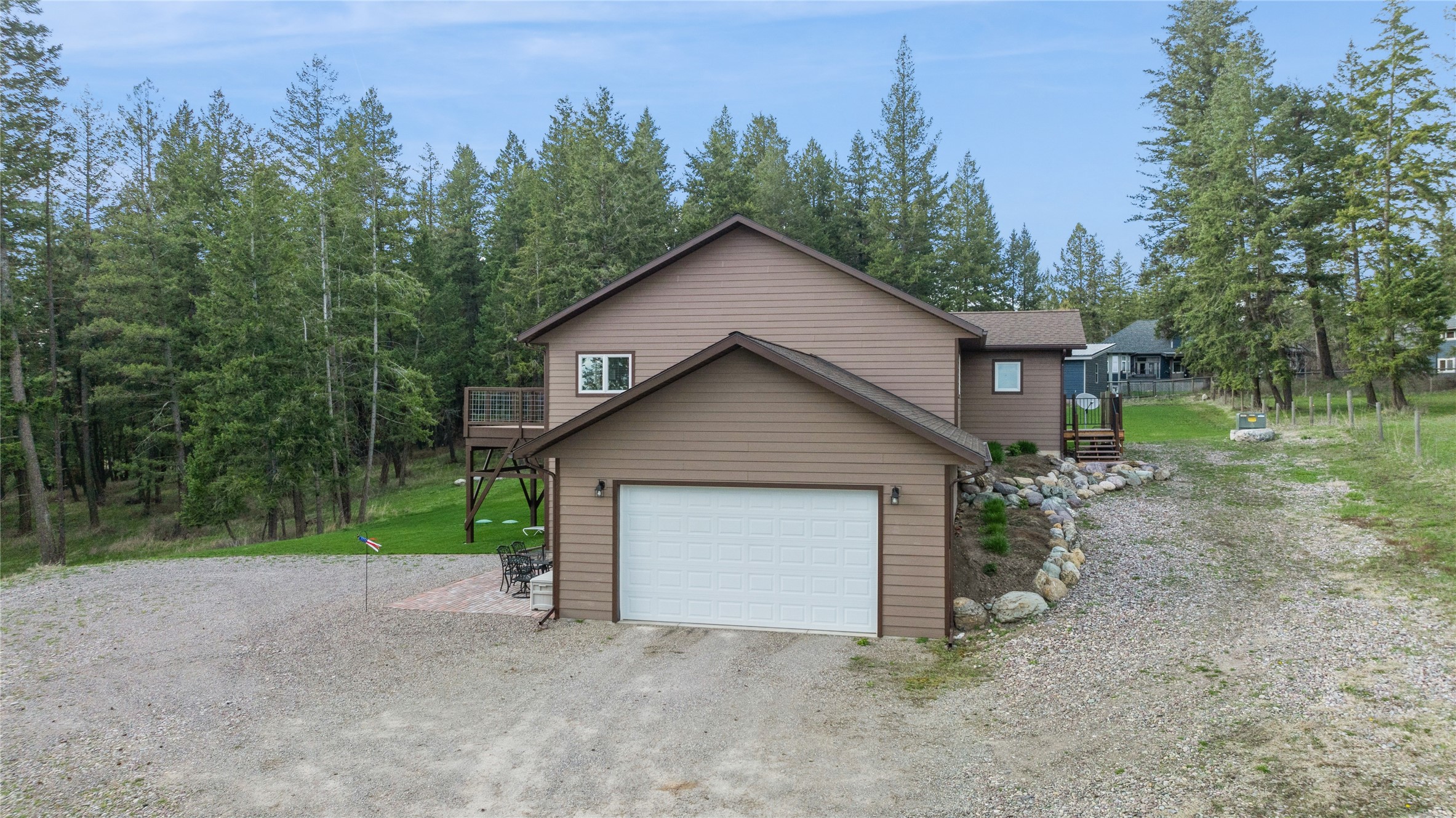 1530 Highway 206