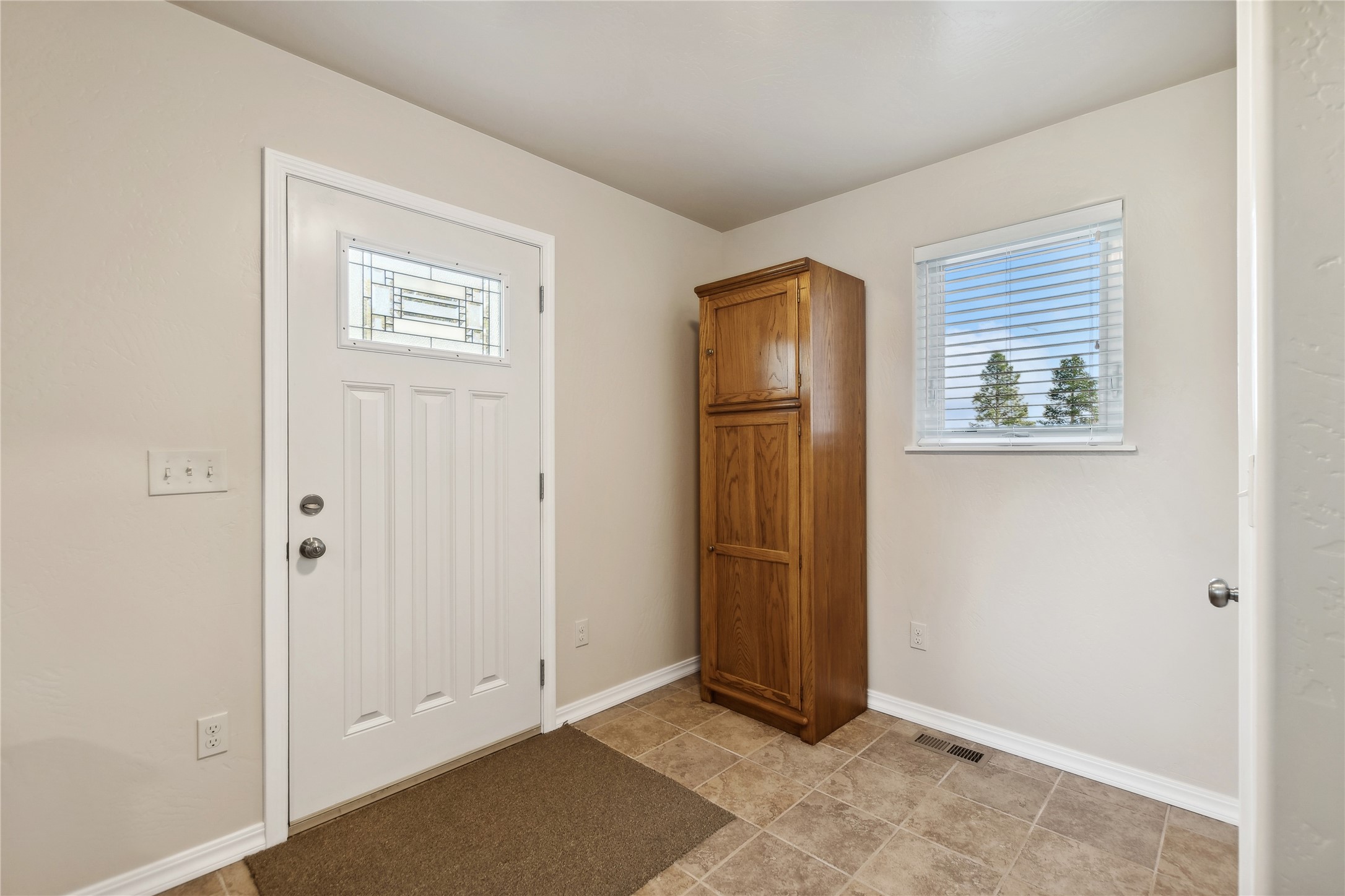 1530 Highway 206