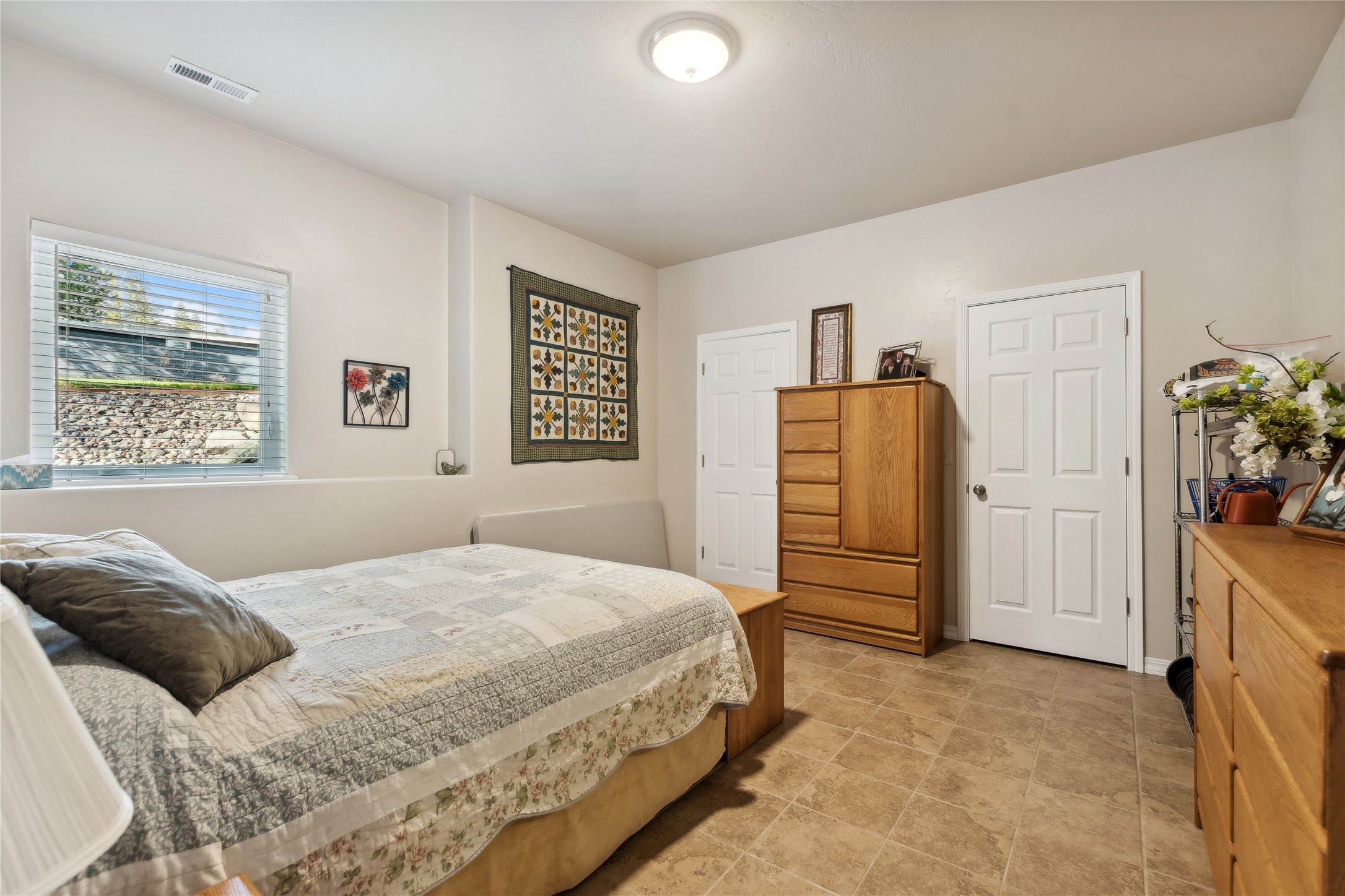 1530 Highway 206