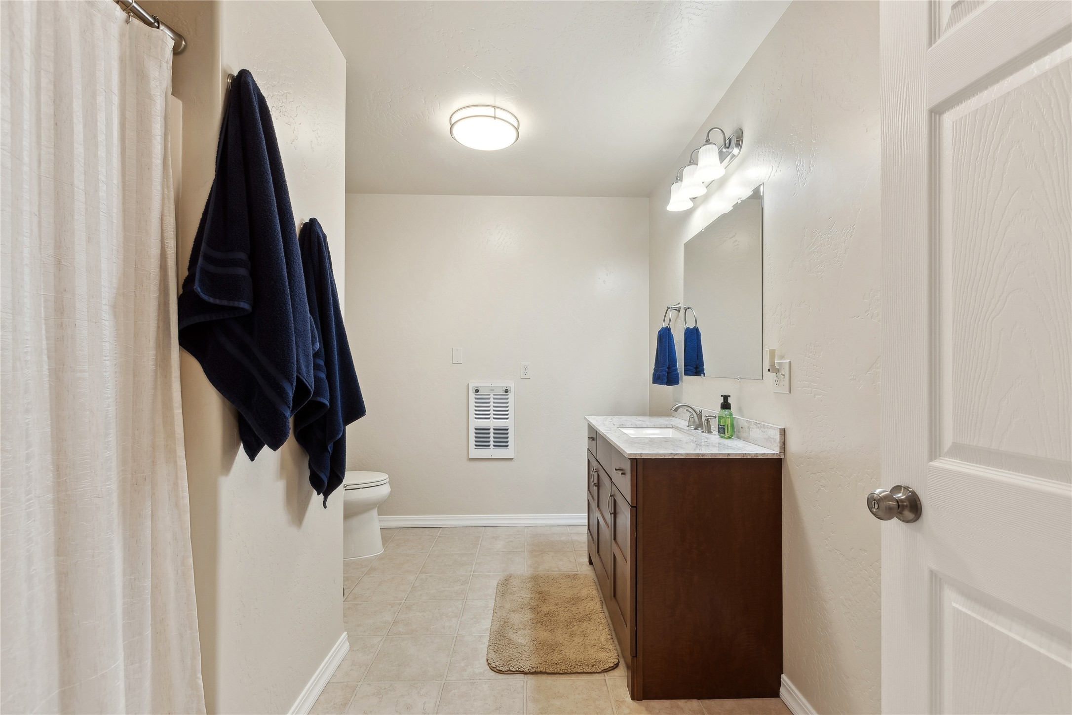 1530 Highway 206