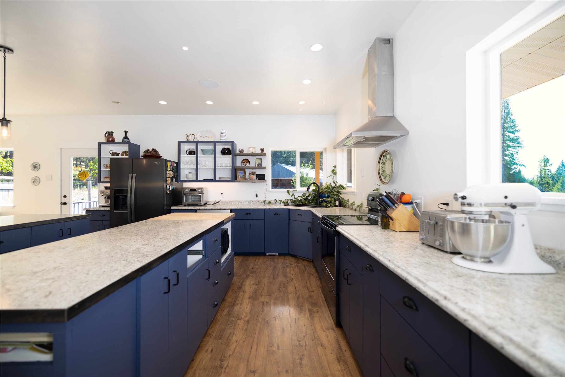 965 Ksanka Foothills Road