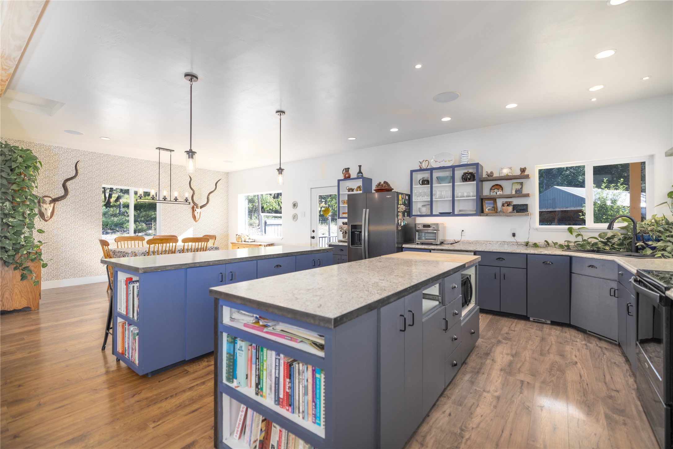 965 Ksanka Foothills Road