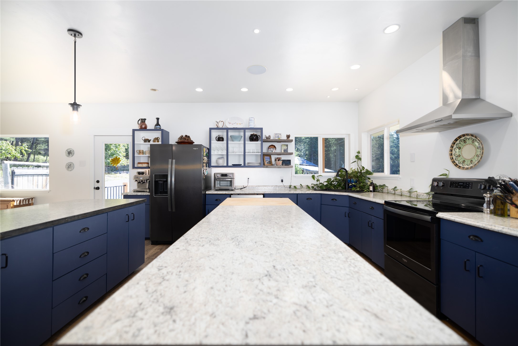 965 Ksanka Foothills Road