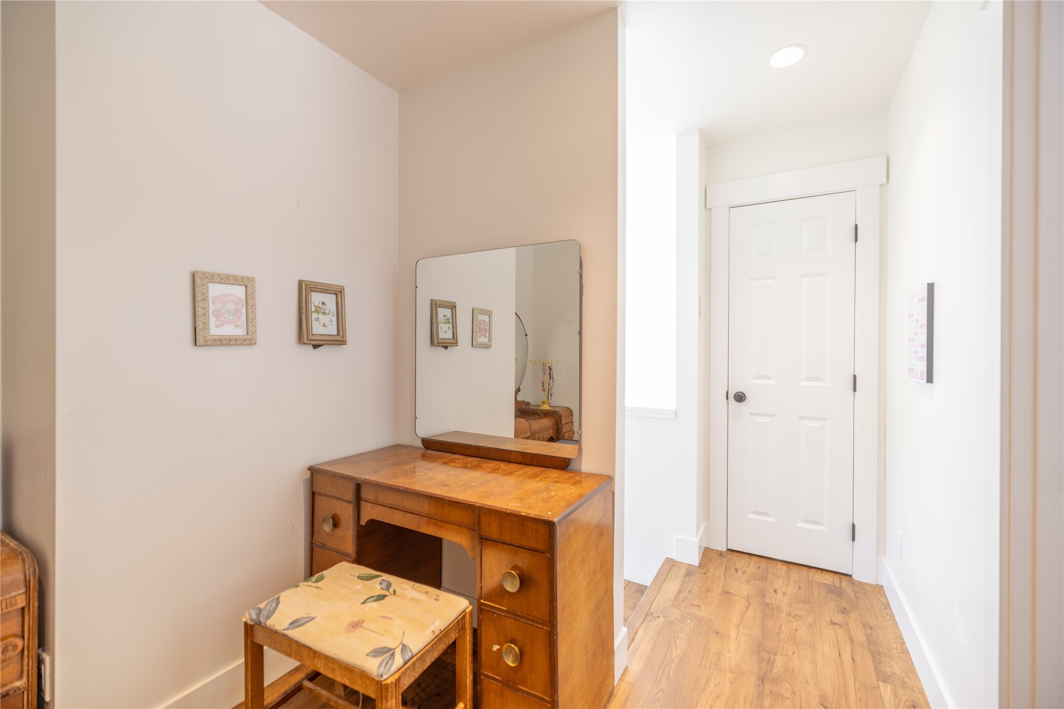 965 Ksanka Foothills Road