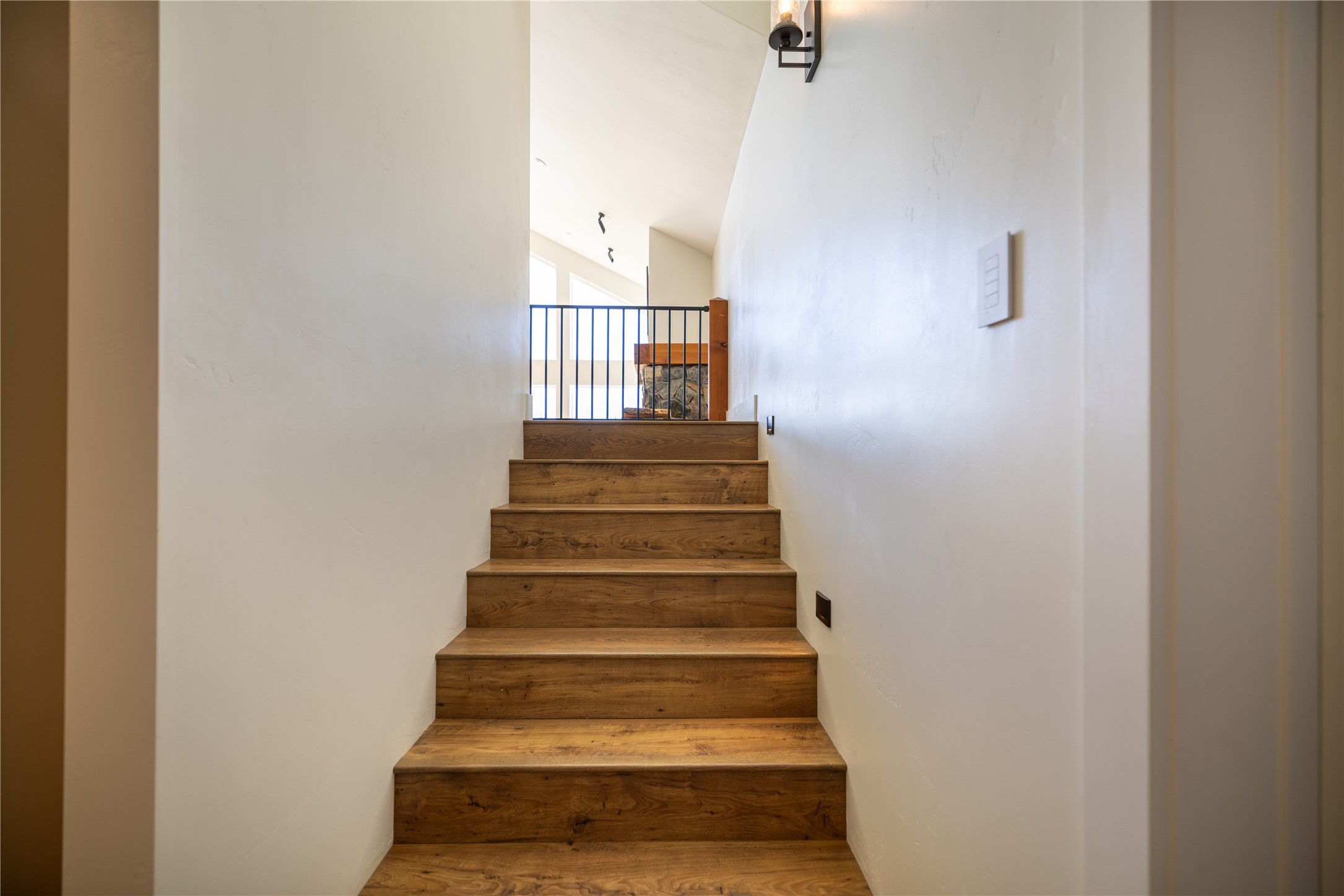 965 Ksanka Foothills Road