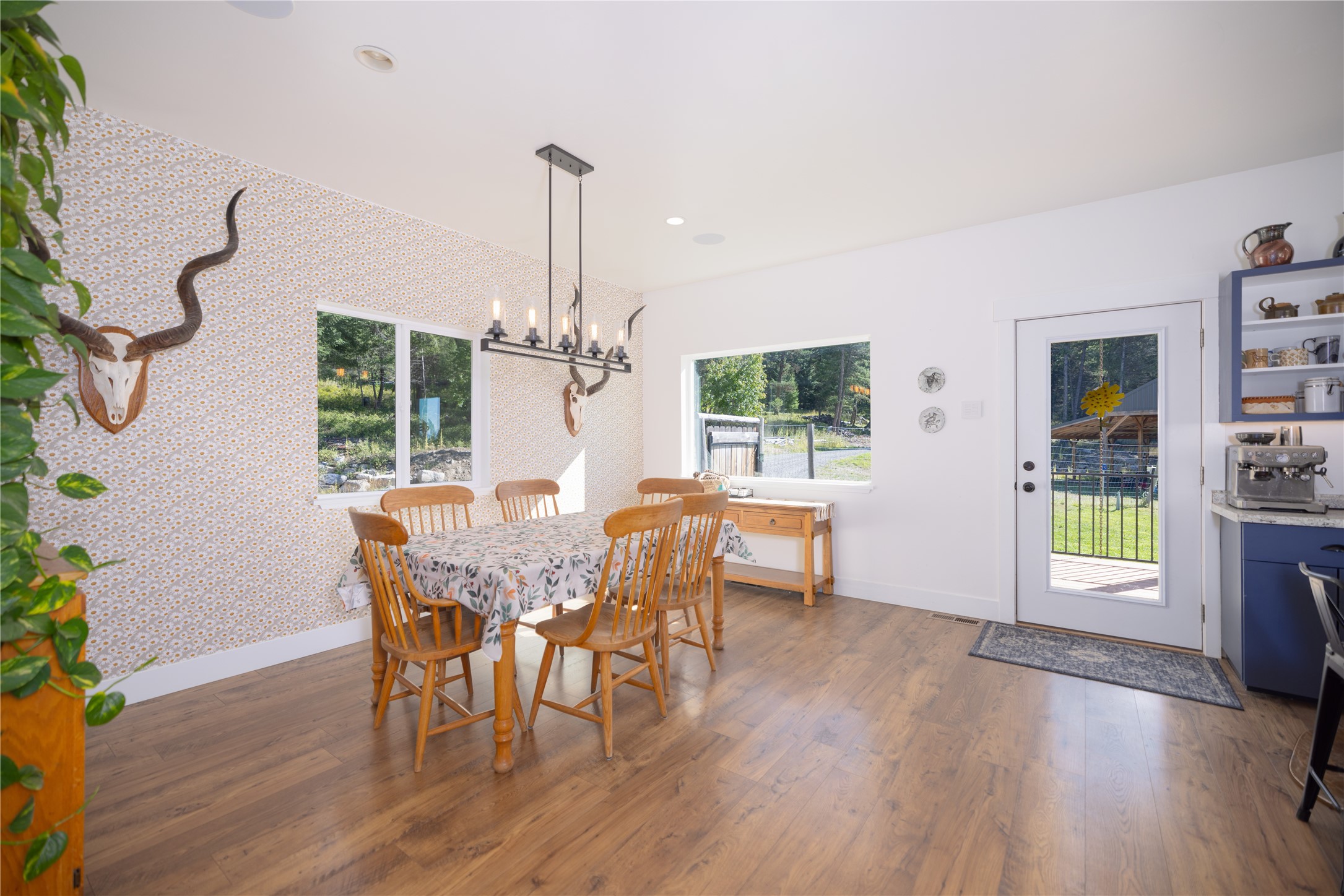 965 Ksanka Foothills Road