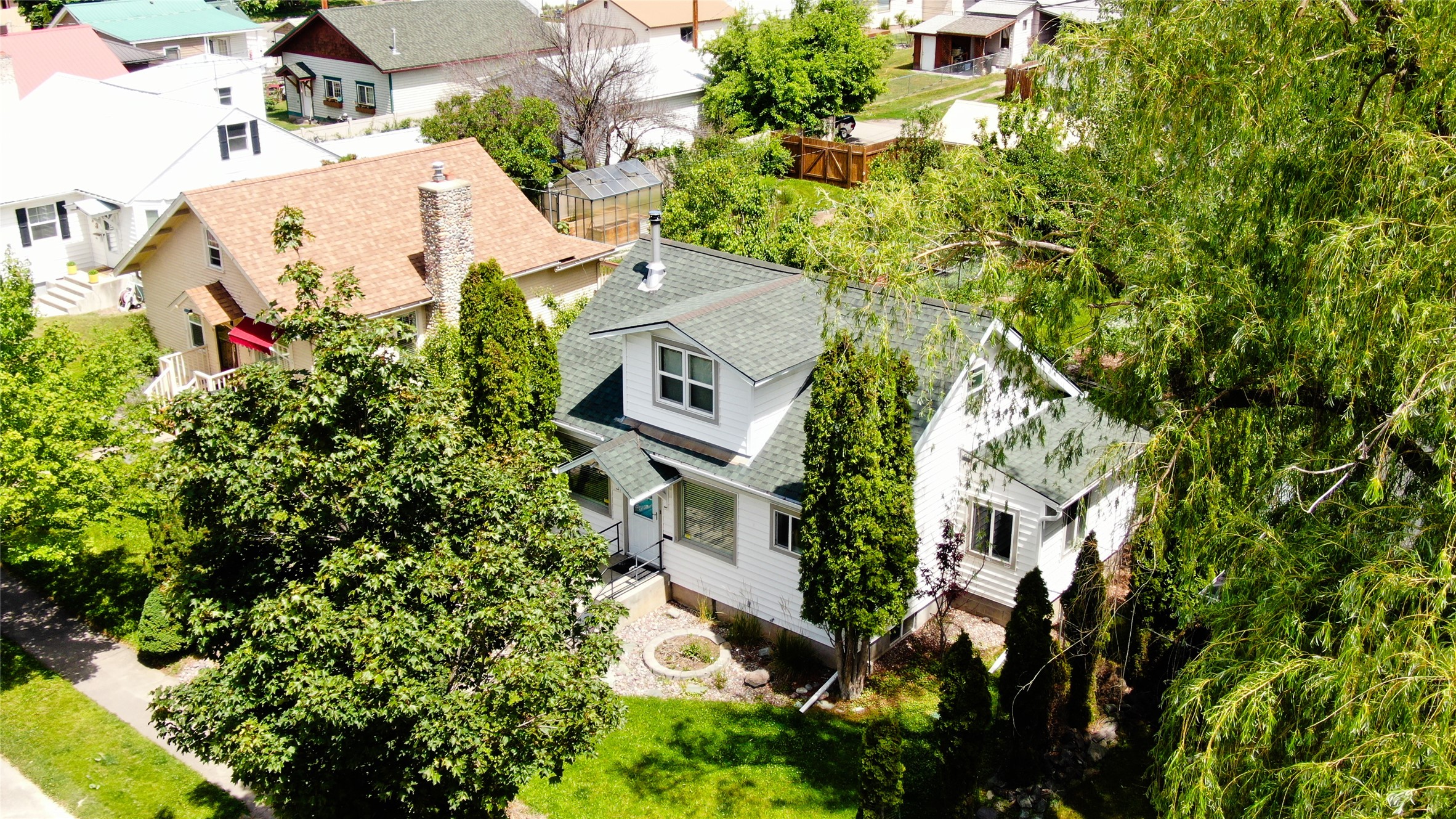 563 1st Avenue East North