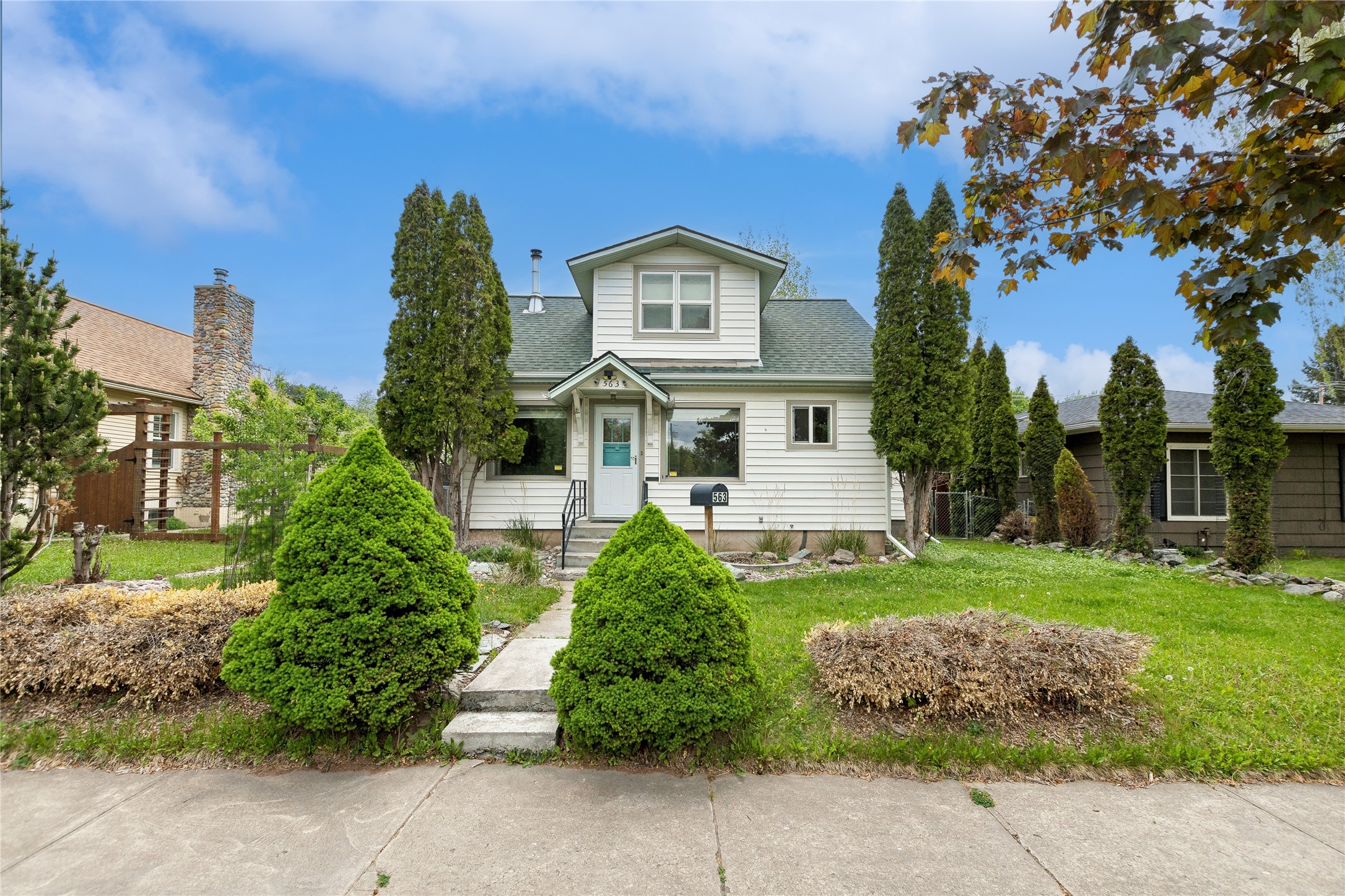 563 1st Avenue East North