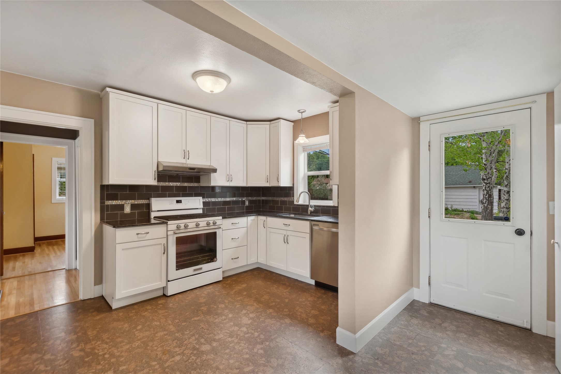 563 1st Avenue East North