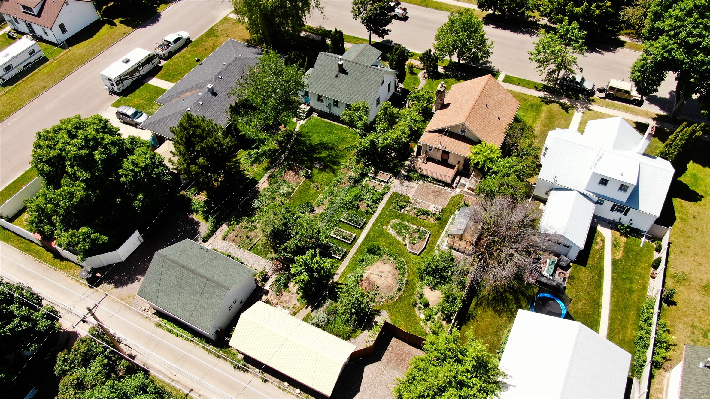 563 1st Avenue East North