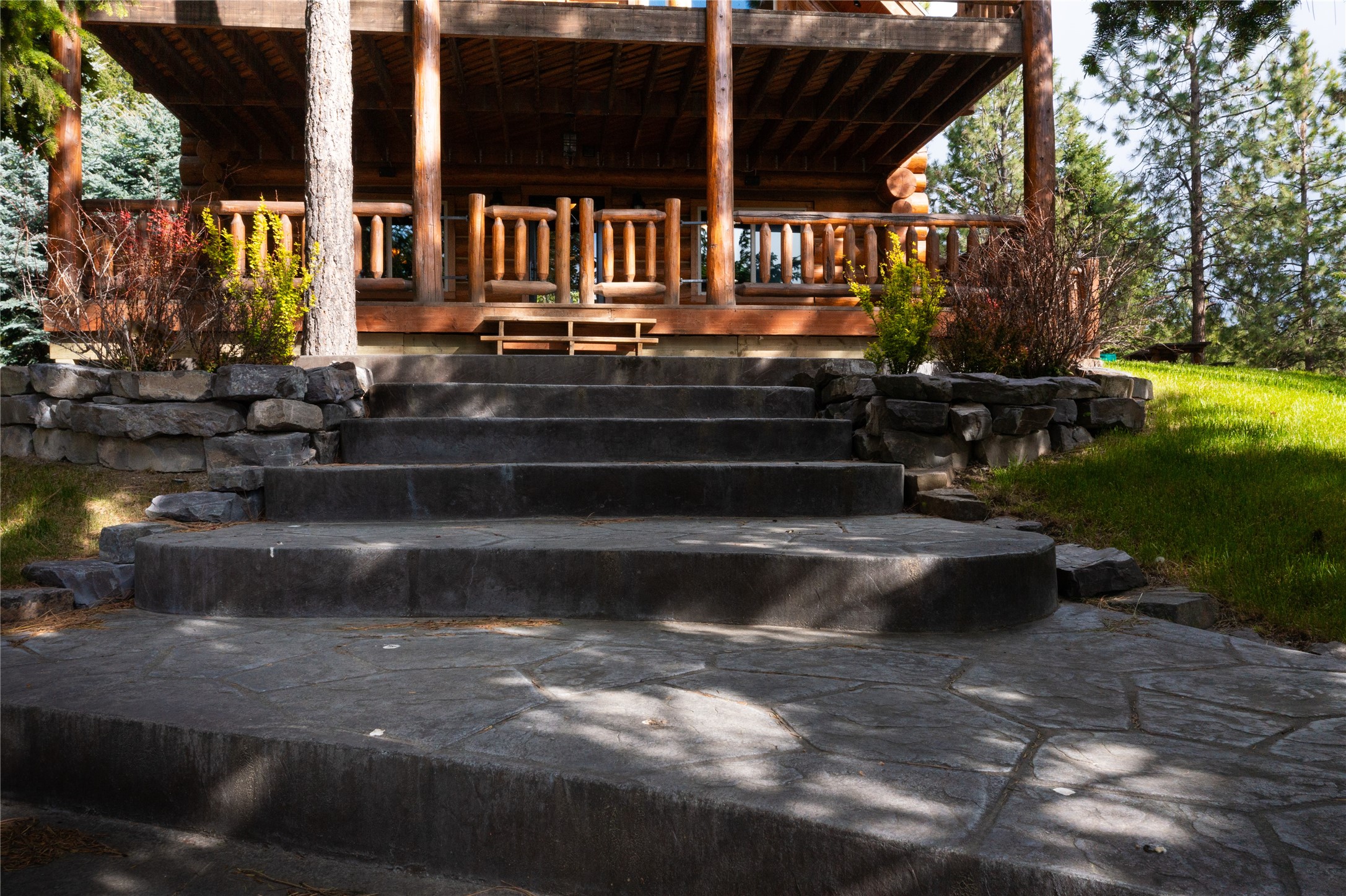 47 Lake Court