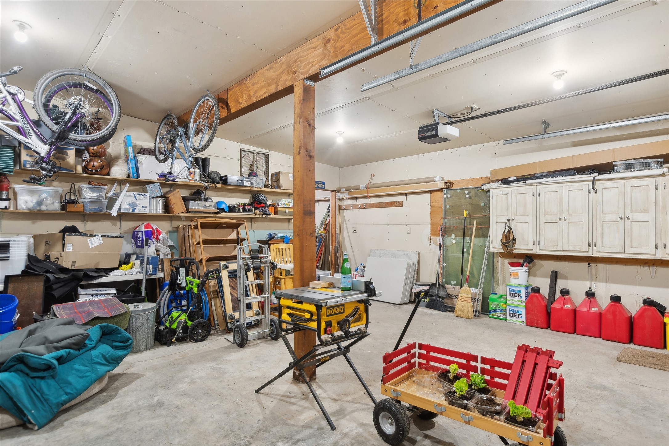 4749 Smokey Bear Lane