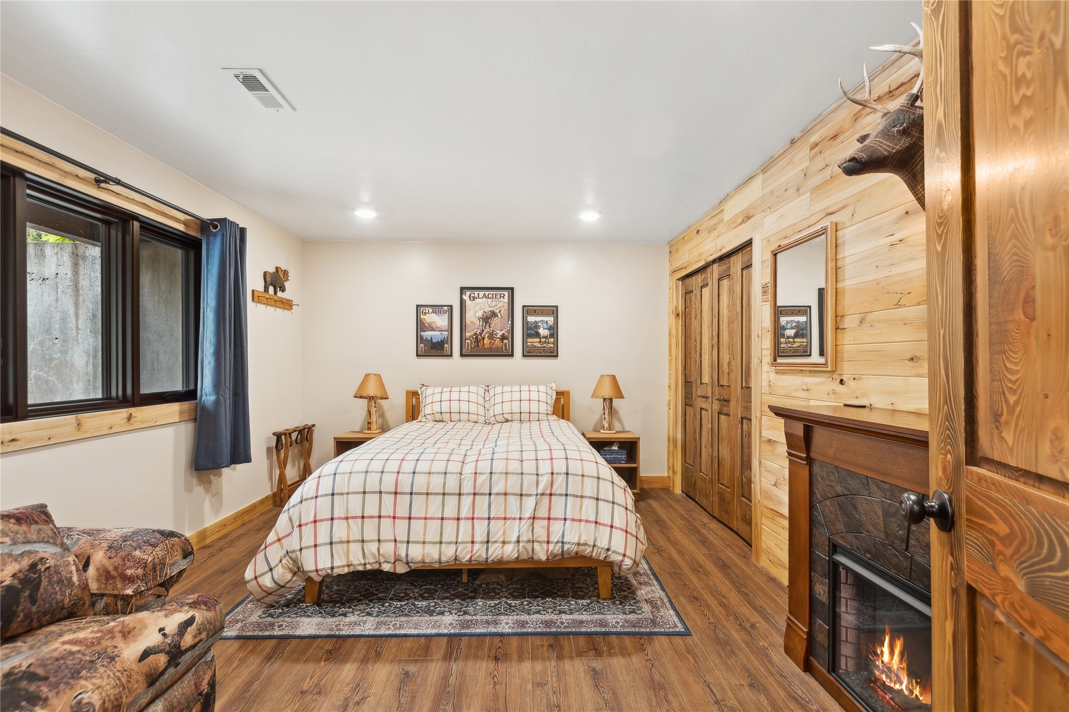 4749 Smokey Bear Lane