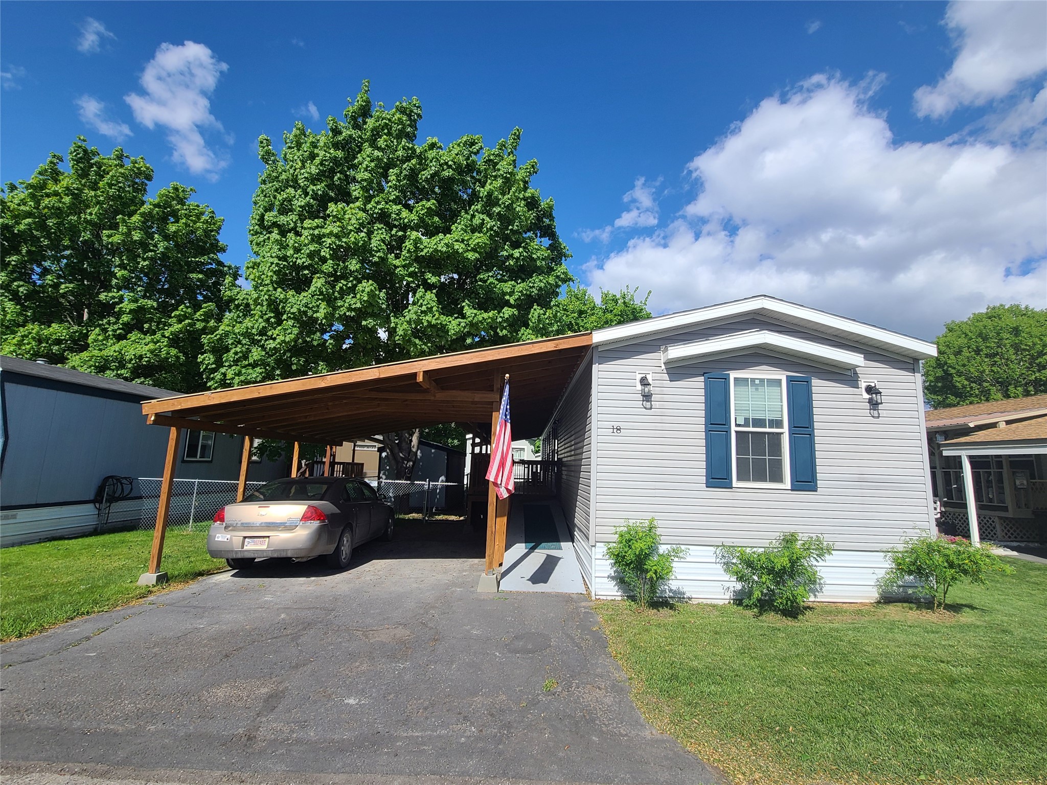 1717 S Woodland Drive 18