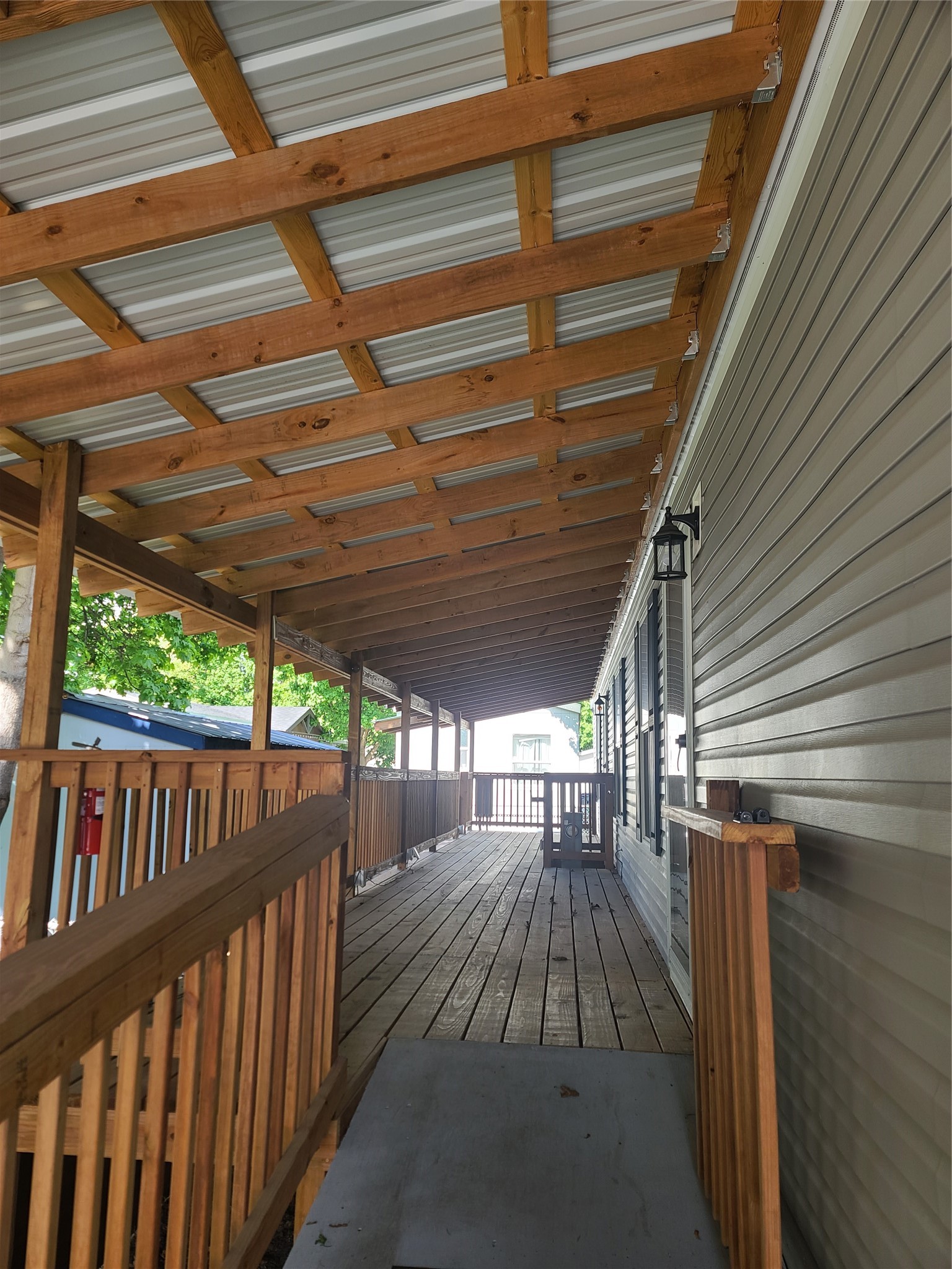 1717 S Woodland Drive 18