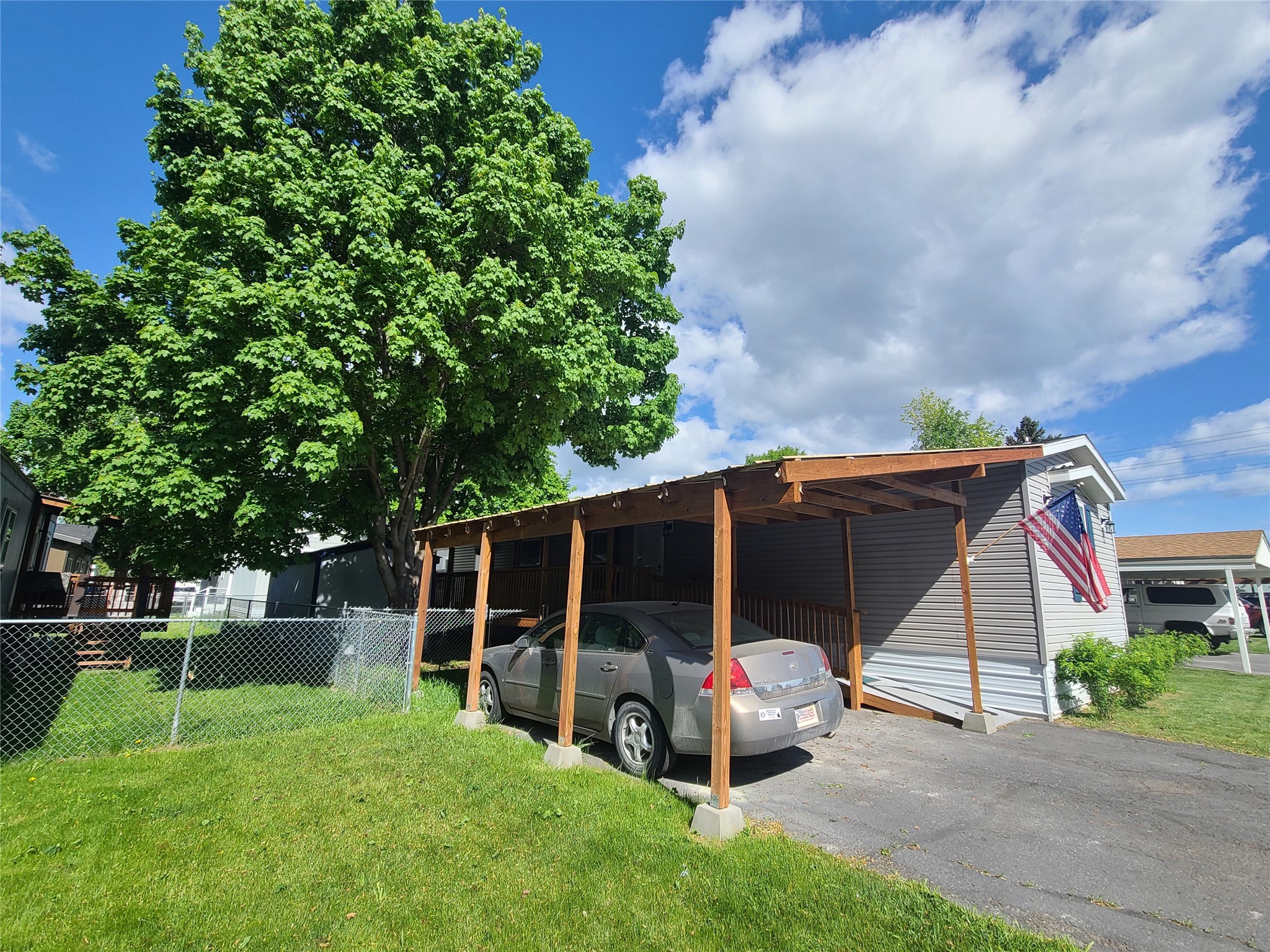1717 S Woodland Drive 18
