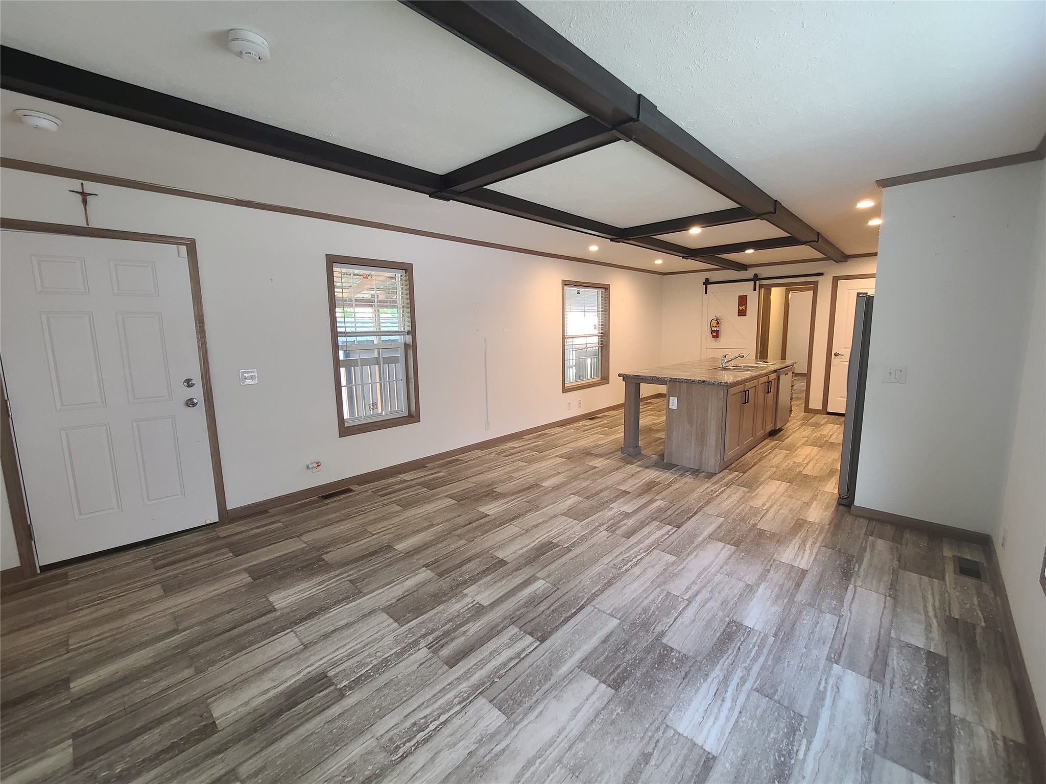 1717 S Woodland Drive 18