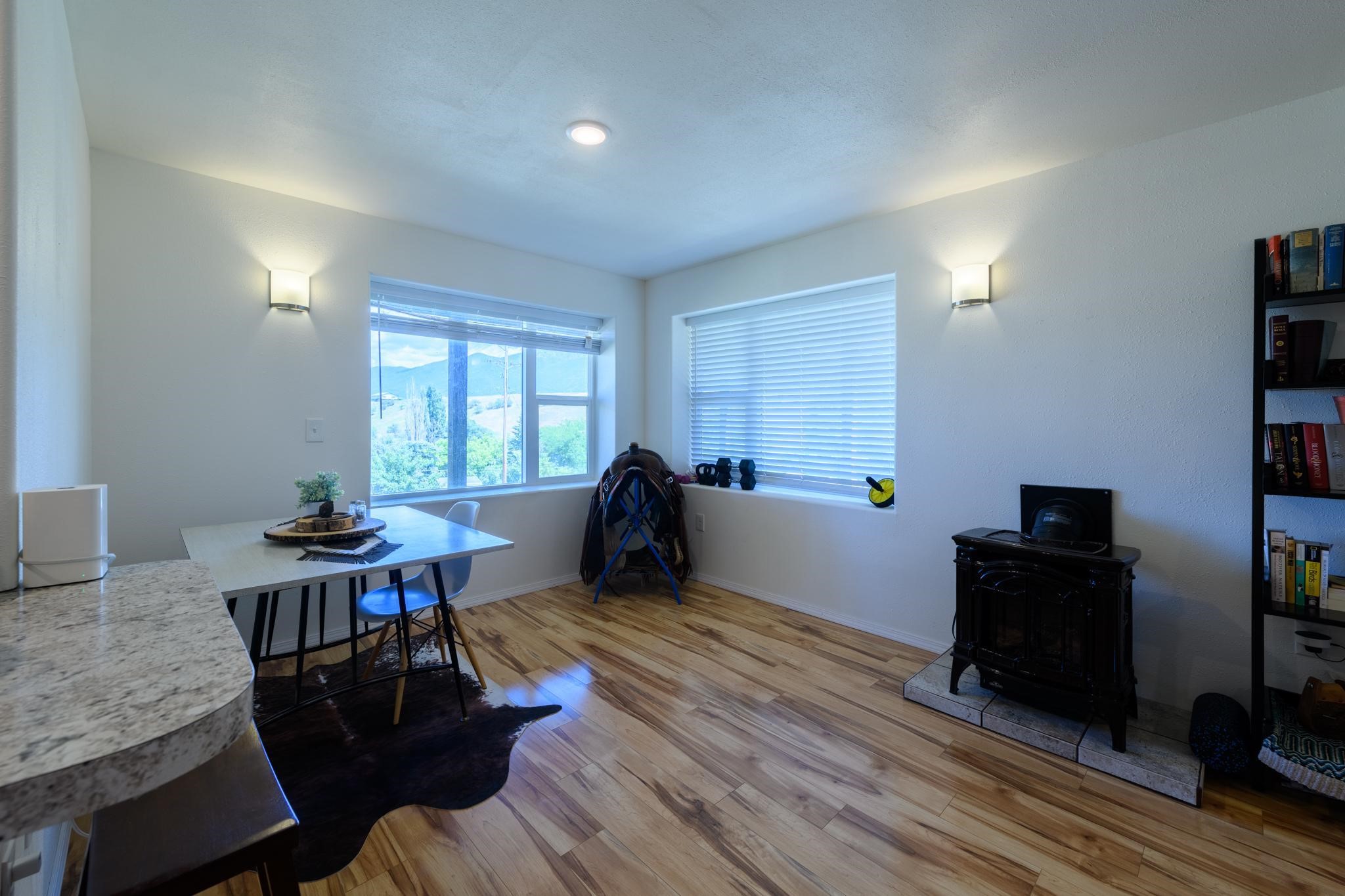 224 6th Avenue E Lot 23 & 24