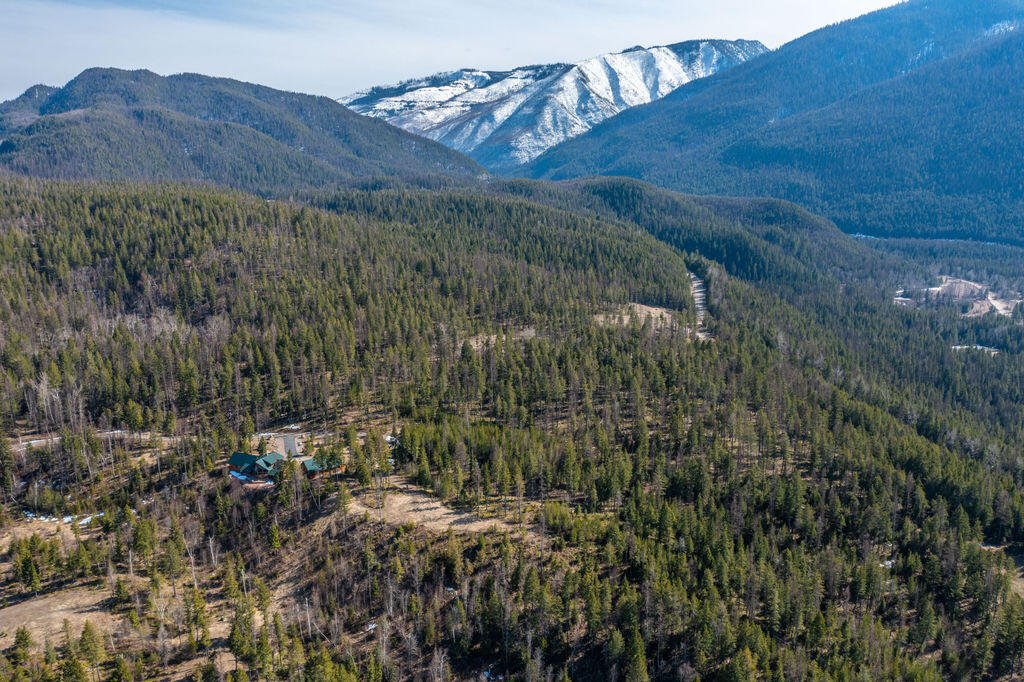 386 Glacier Hills Drive W