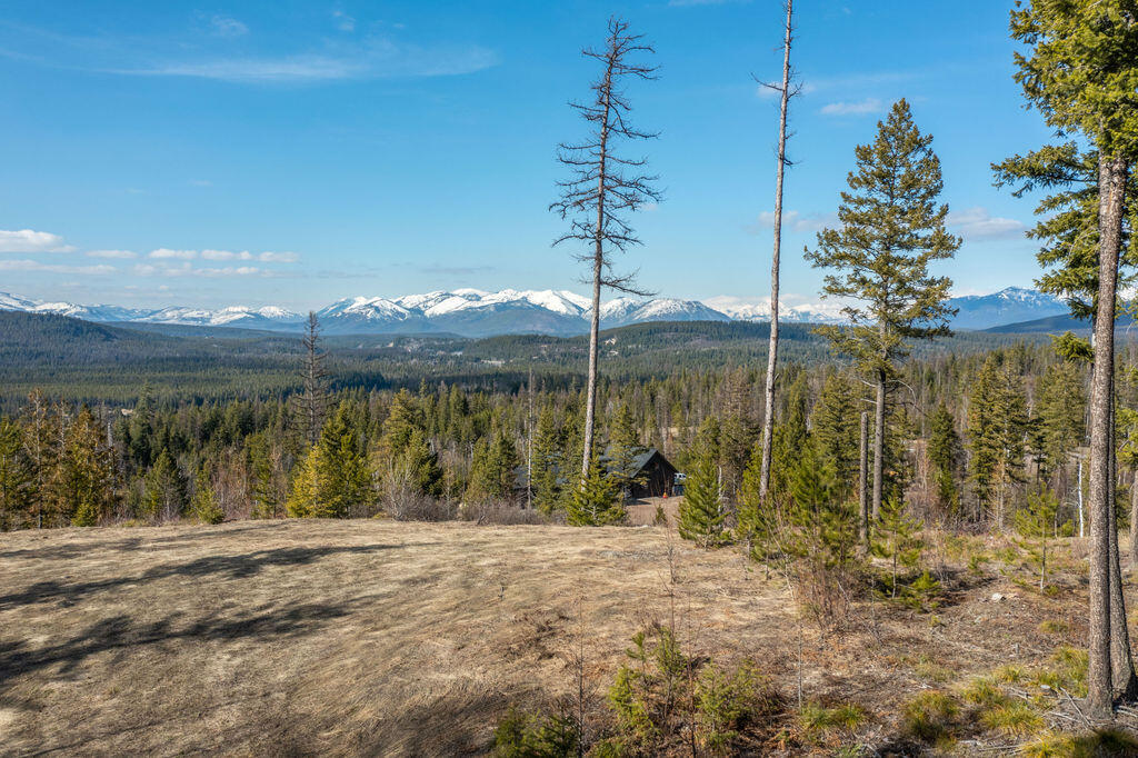 386 Glacier Hills Drive W