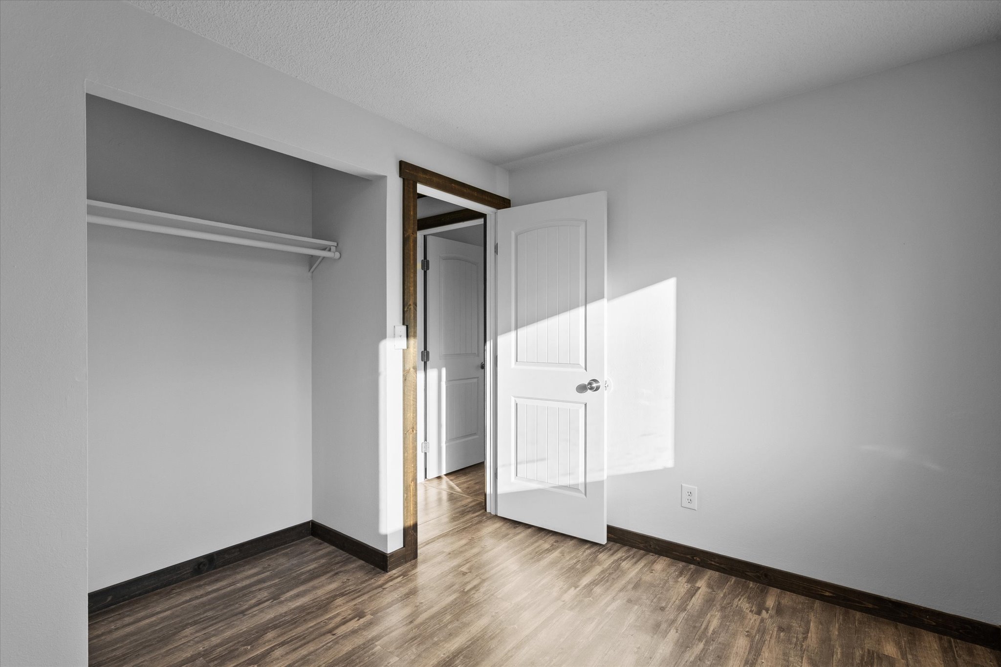 556 6th Avenue East North