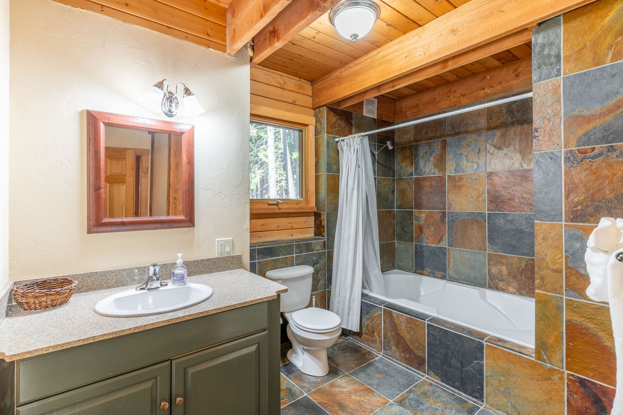 204 Cottonwood Drive