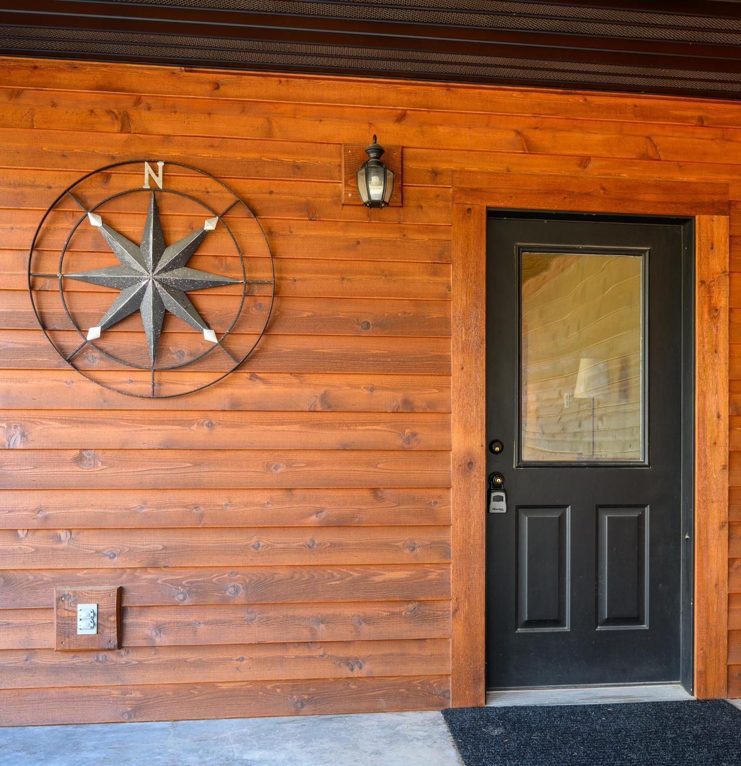 6877 Black Lake Road