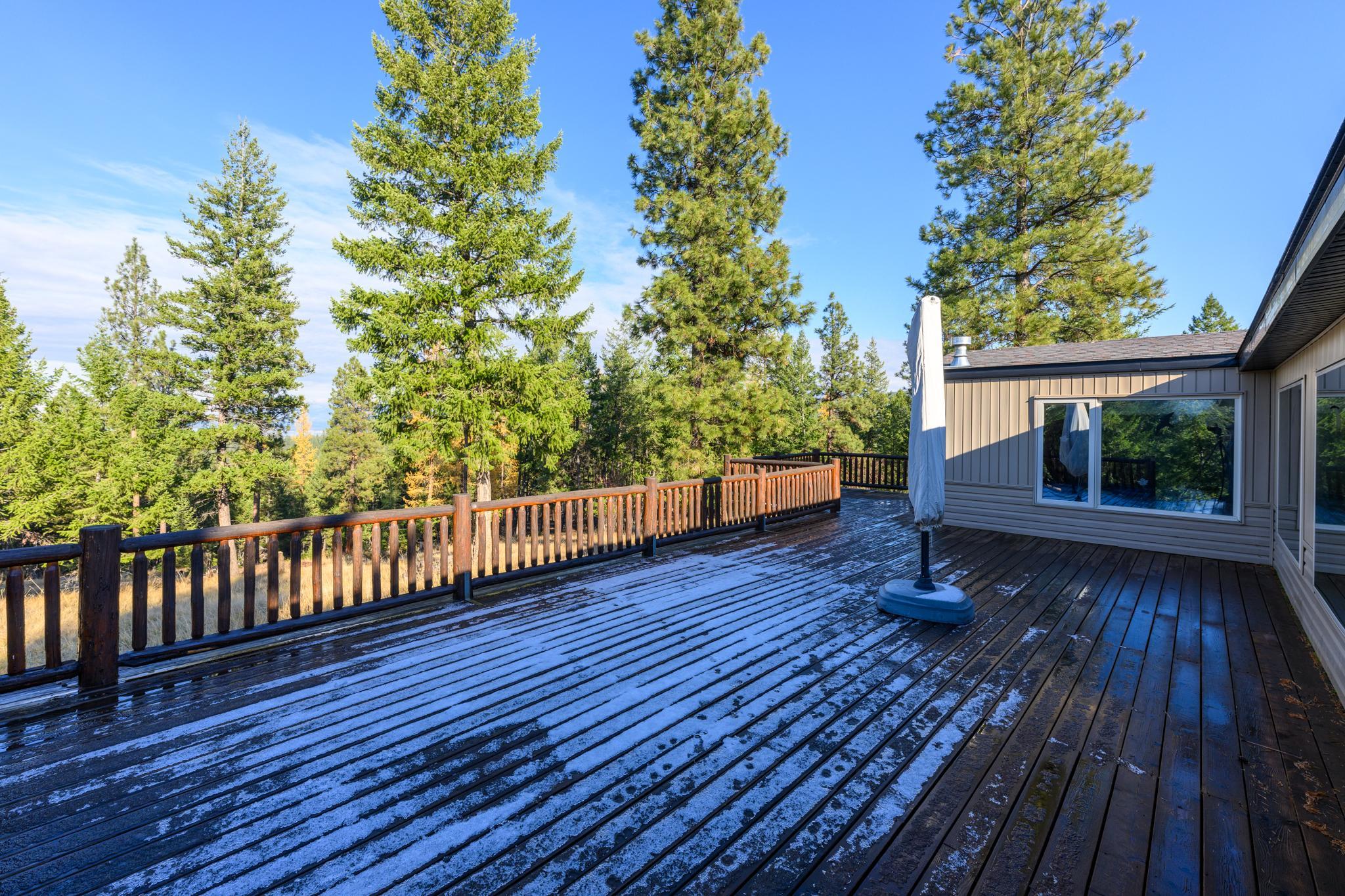 6877 Black Lake Road