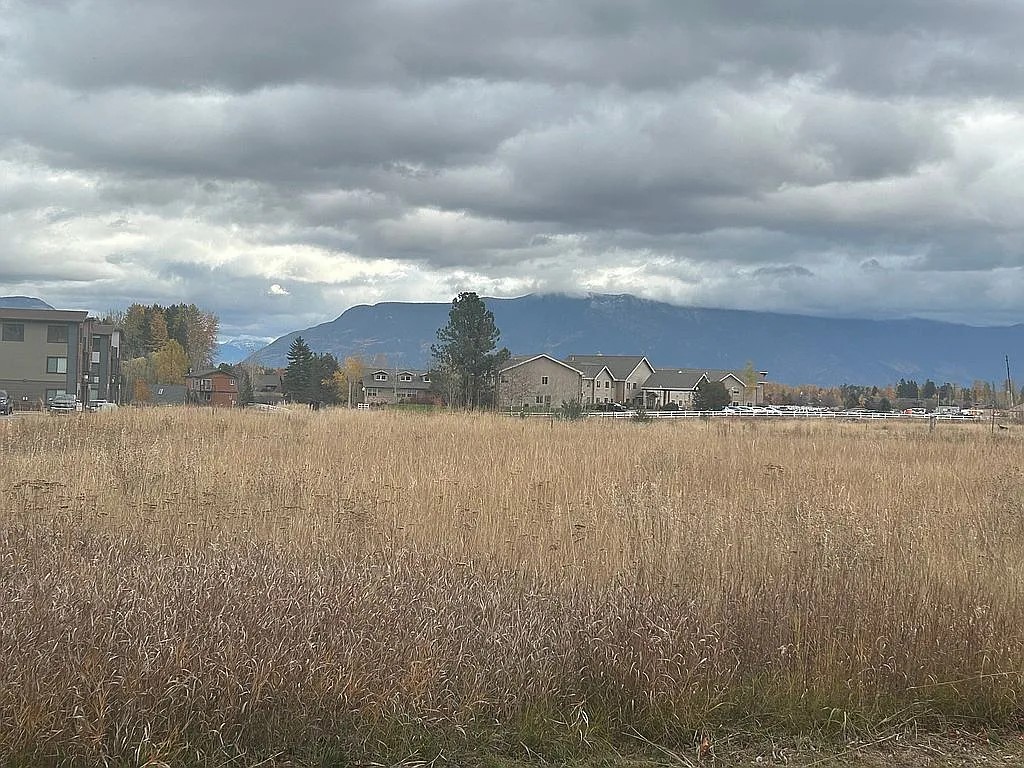 83 Elderberry Loop A