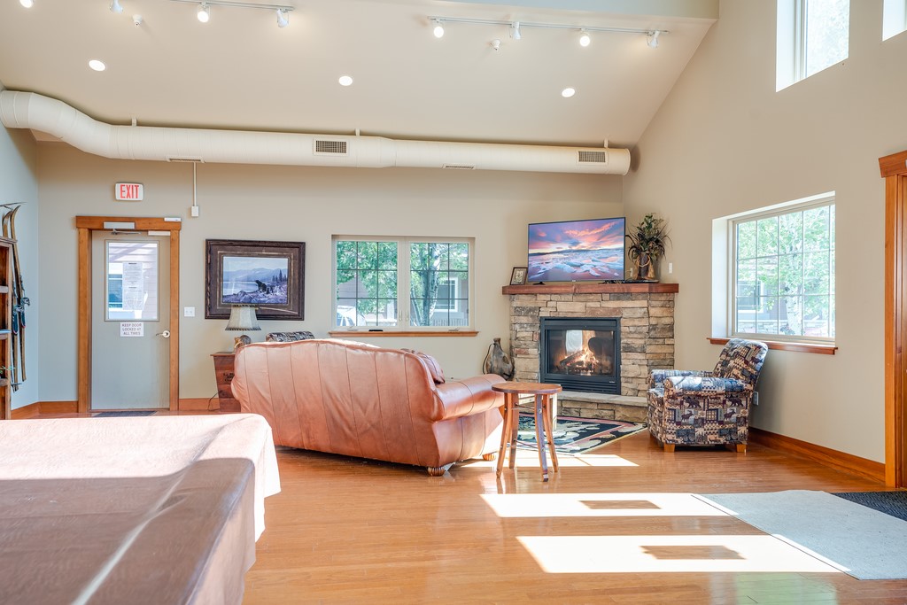 83 Elderberry Loop A