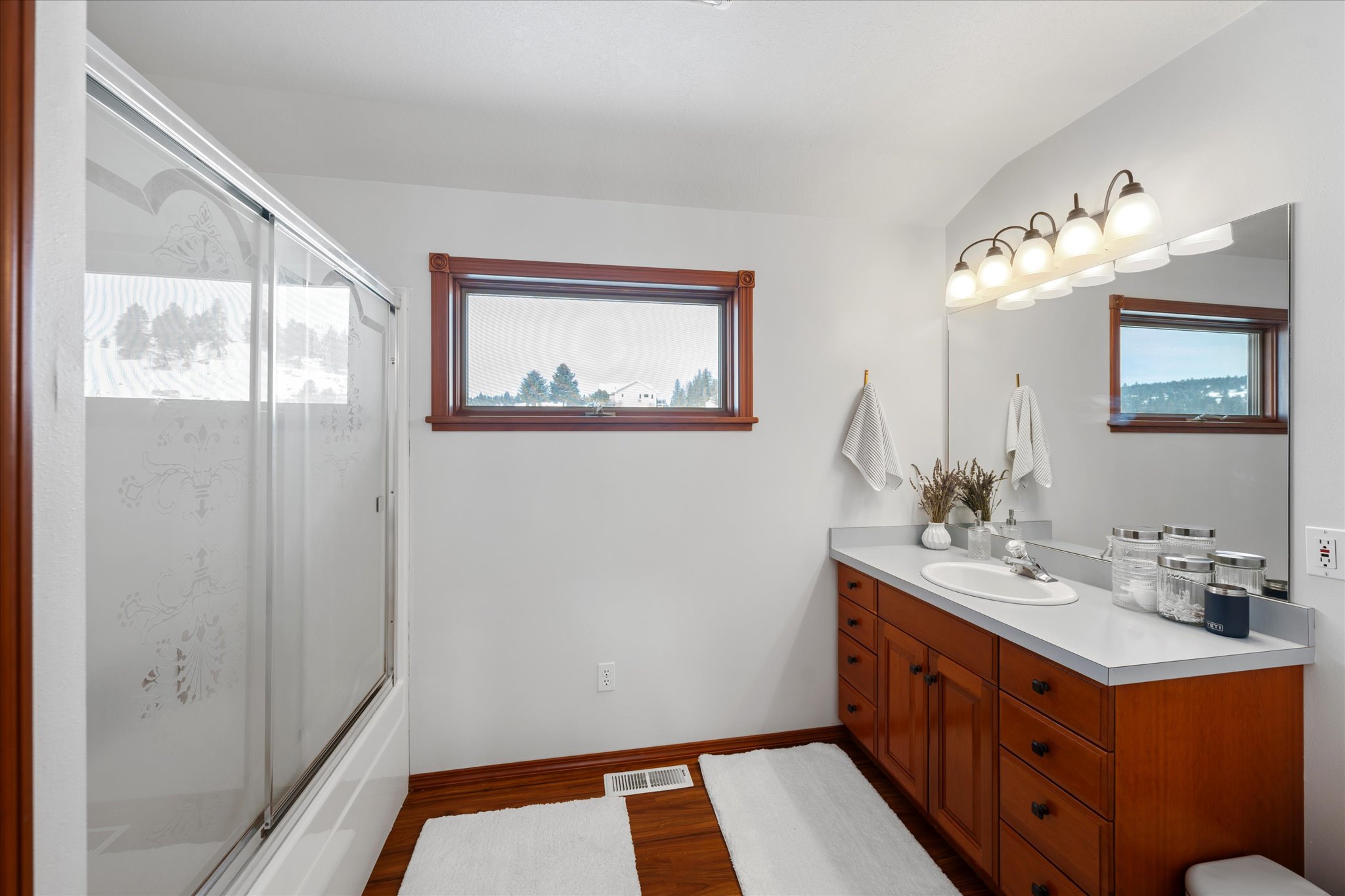 138 Shelter View