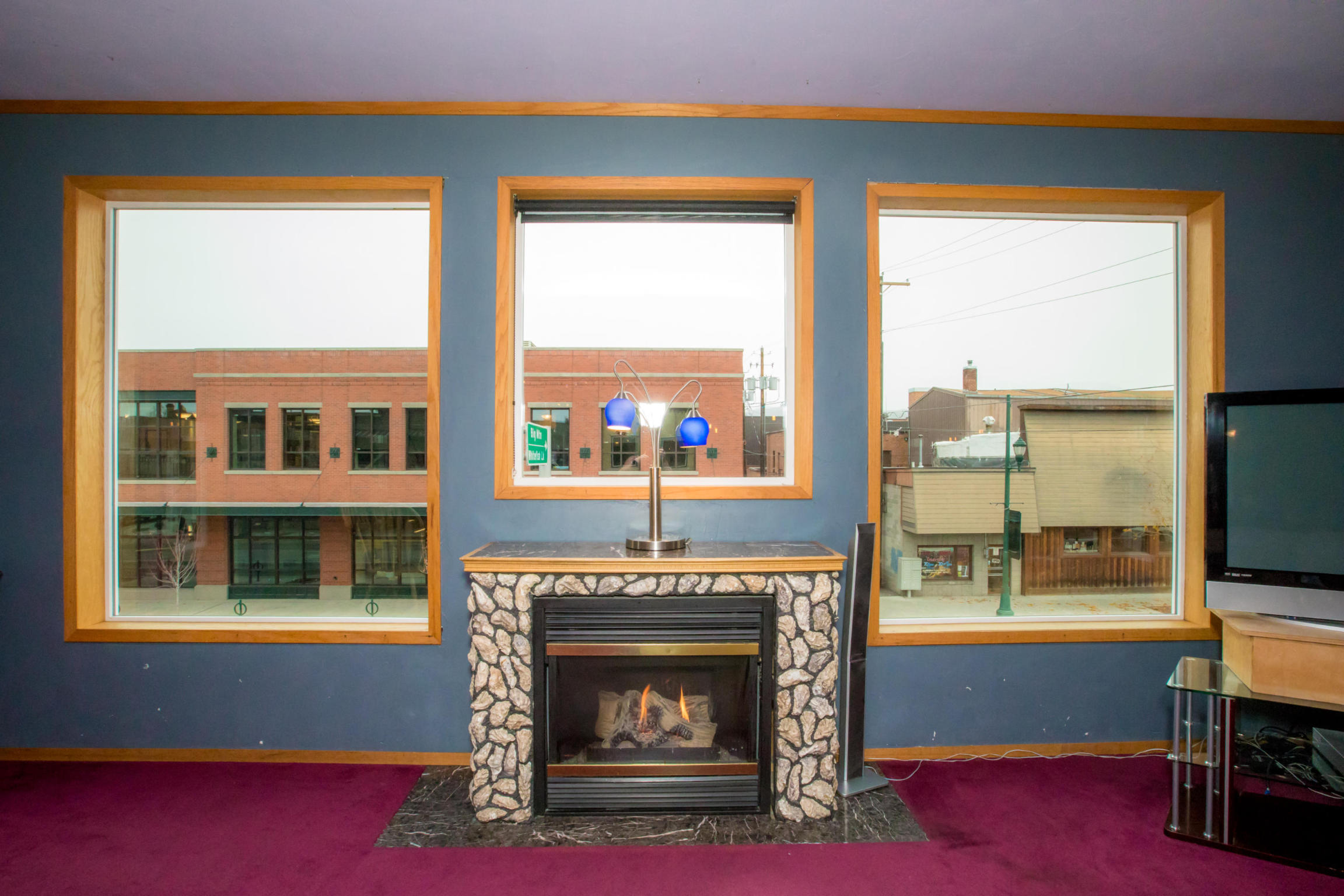 419 E 2nd Street