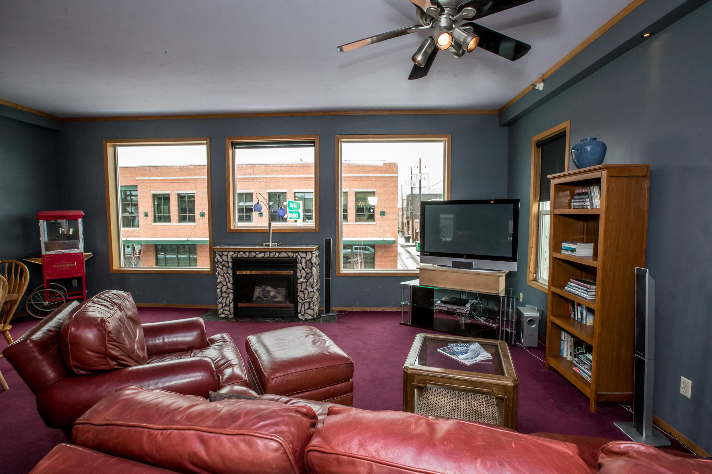 419 E 2nd Street