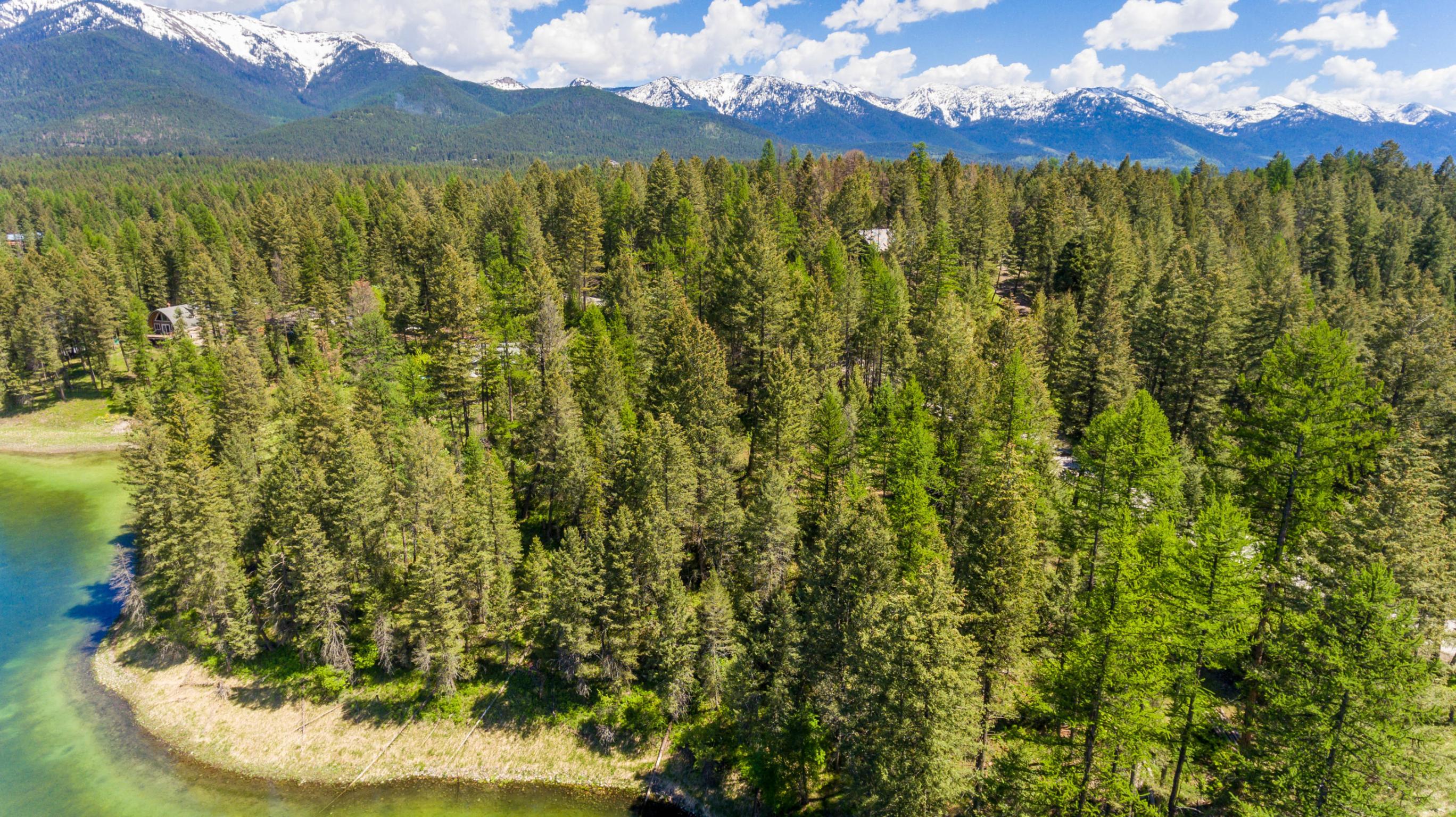 222/226 Many Lakes Drive