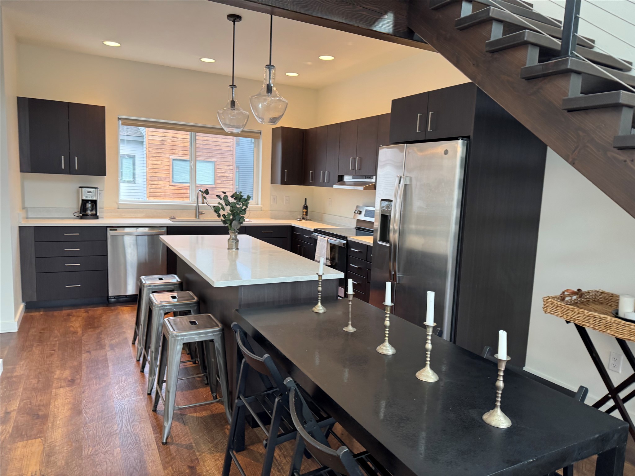 264 A Blackberry Loop Loop A