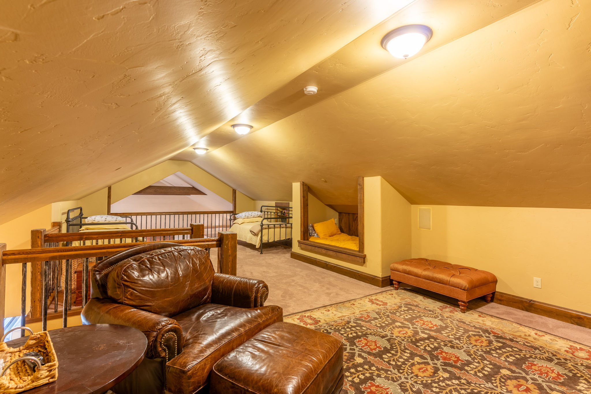 196 Timbered Terrace