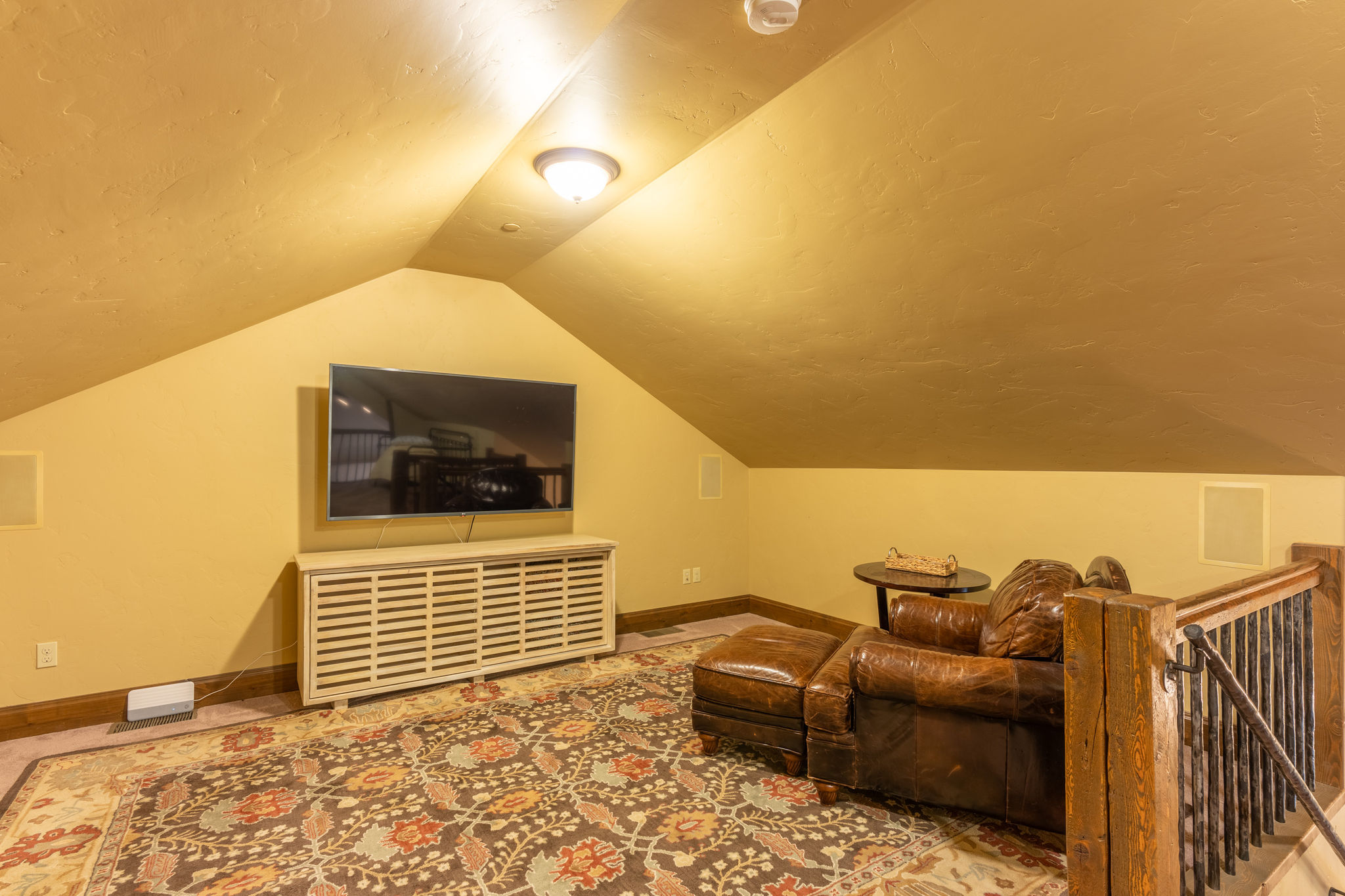 196 Timbered Terrace