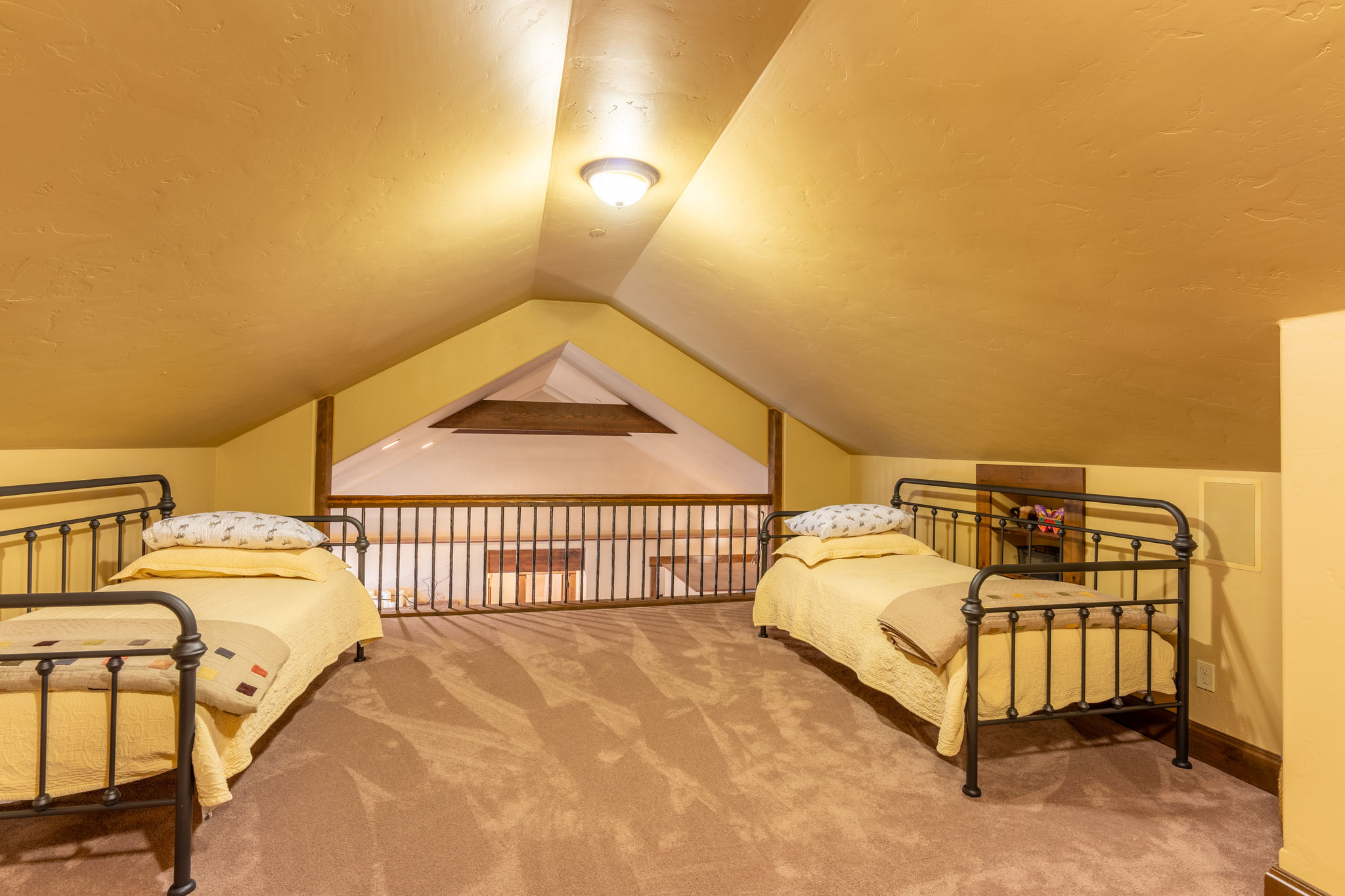 196 Timbered Terrace