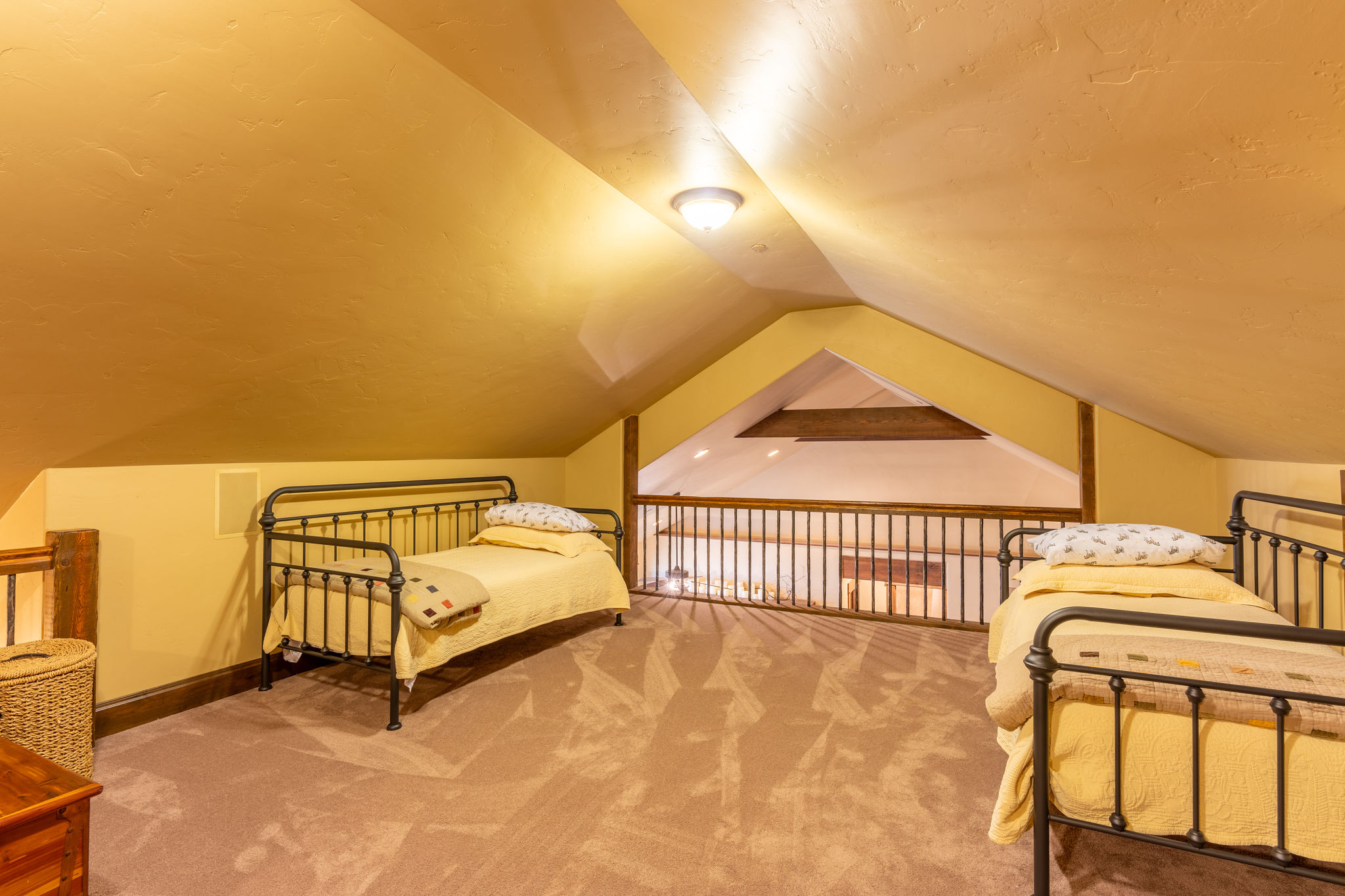 196 Timbered Terrace