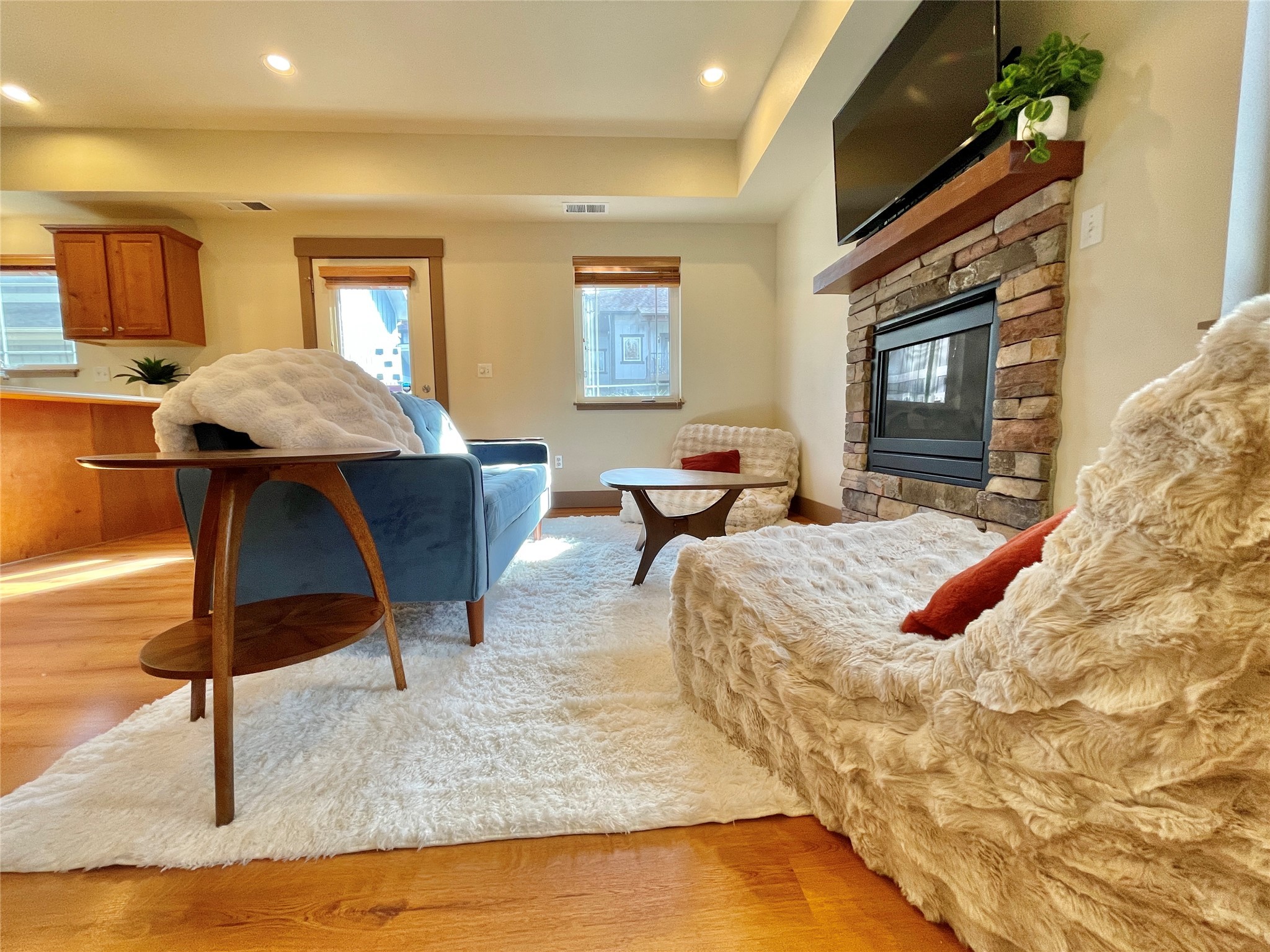 402 Sperry Court
