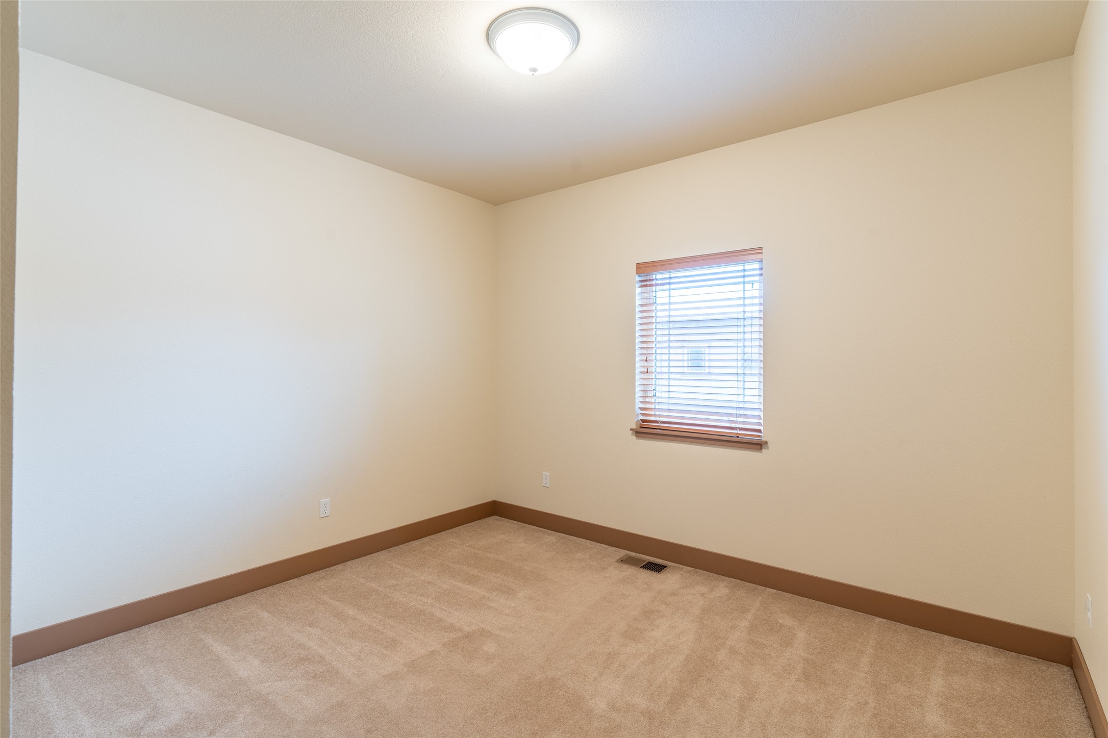402 Sperry Court
