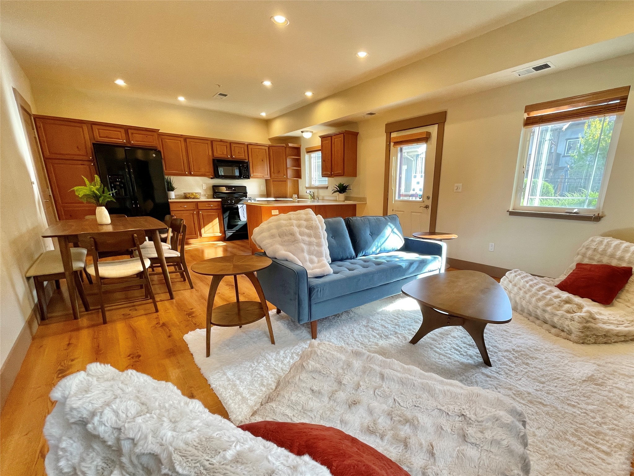 402 Sperry Court
