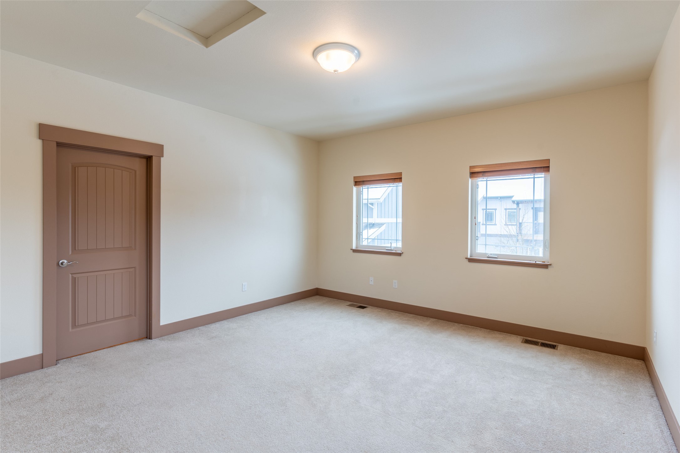 402 Sperry Court