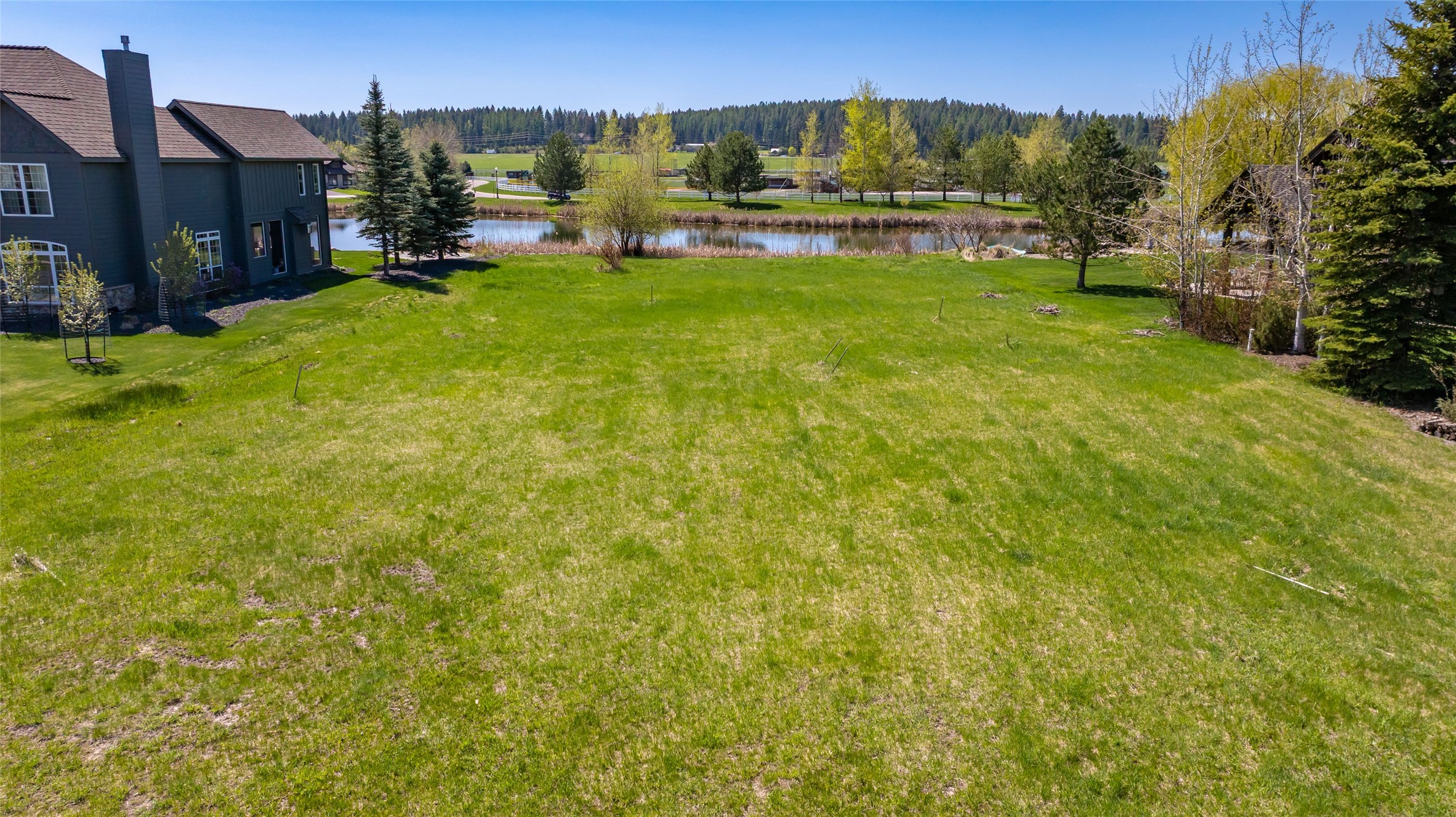 3067 River Lakes Drive