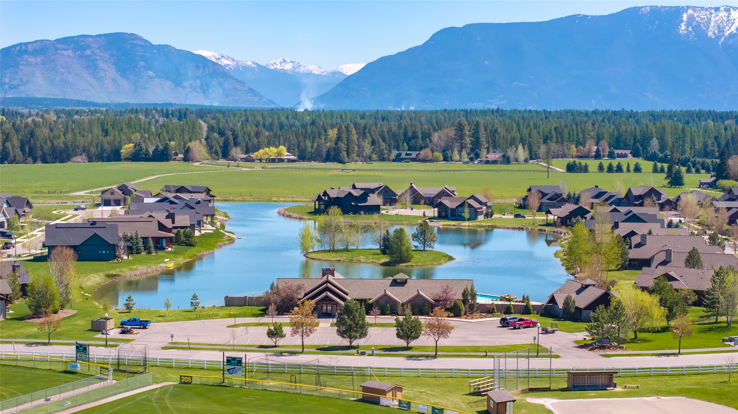 3067 River Lakes Drive